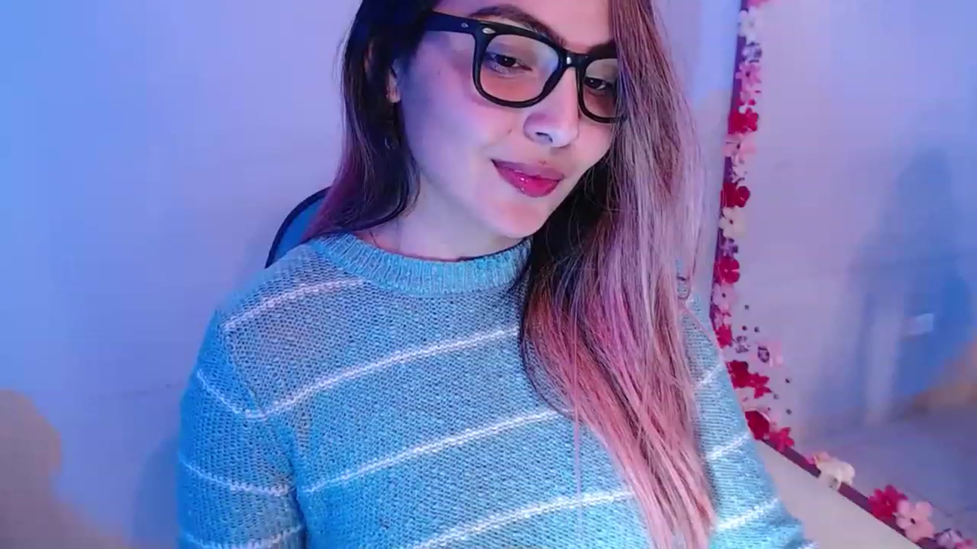 Gallery image thumbnail from CARMENVILLA1's myfreecams stream on, 02/07/2023, 07:43 image 14 of 20
