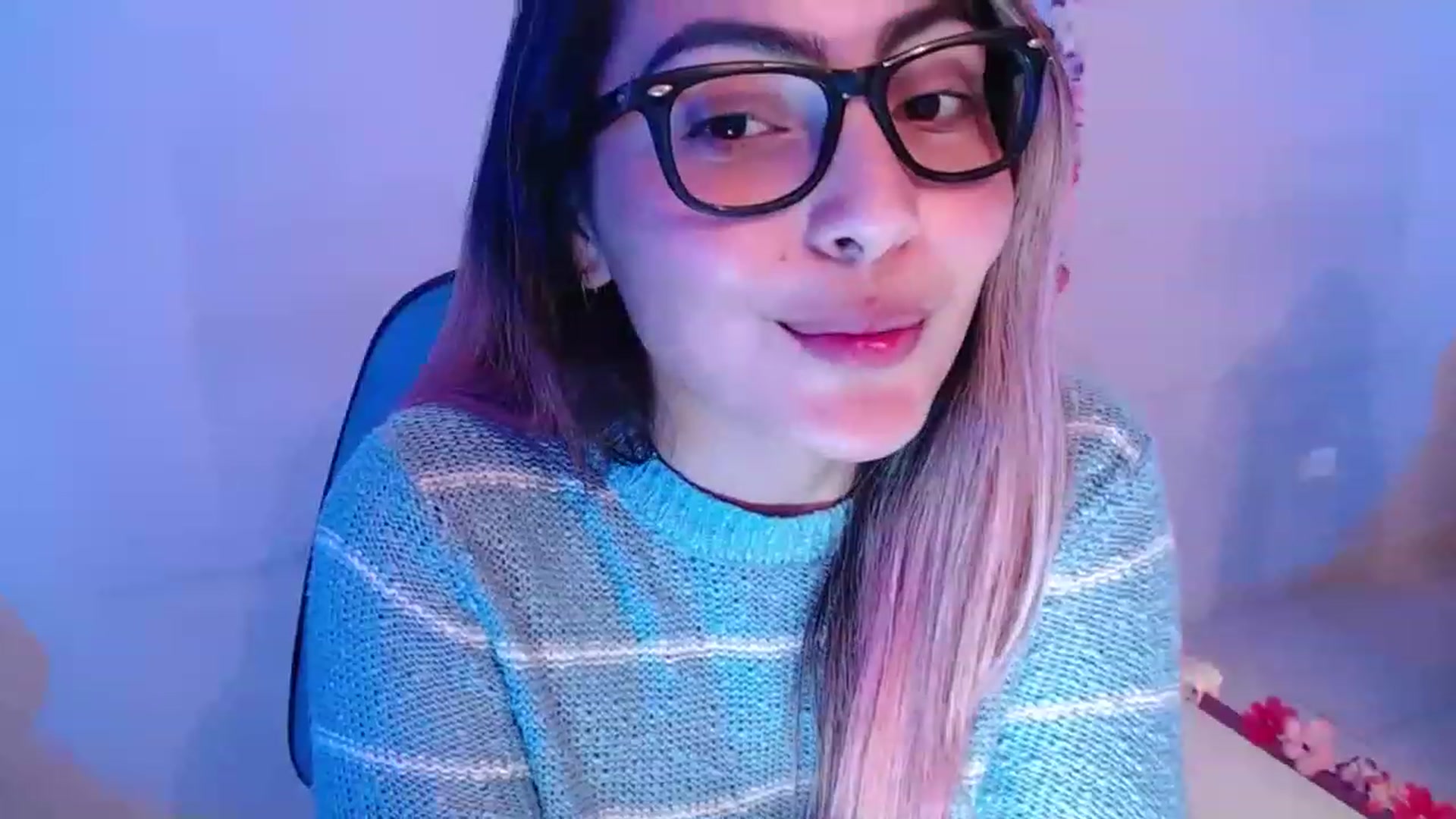 Gallery image thumbnail from CARMENVILLA1's myfreecams stream on, 02/07/2023, 07:43 image 5 of 20