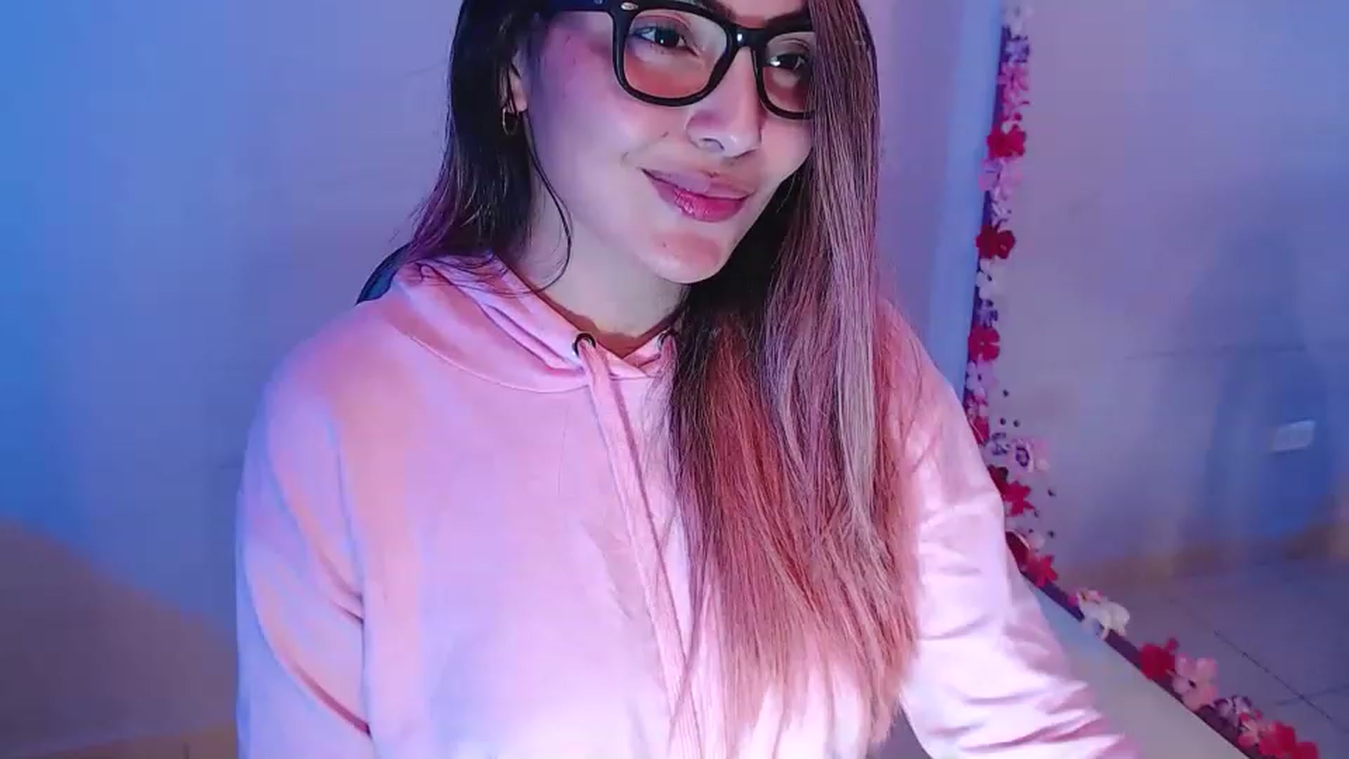 Gallery image thumbnail from CARMENVILLA1's myfreecams stream on, 02/09/2023, 06:30 image 4 of 20