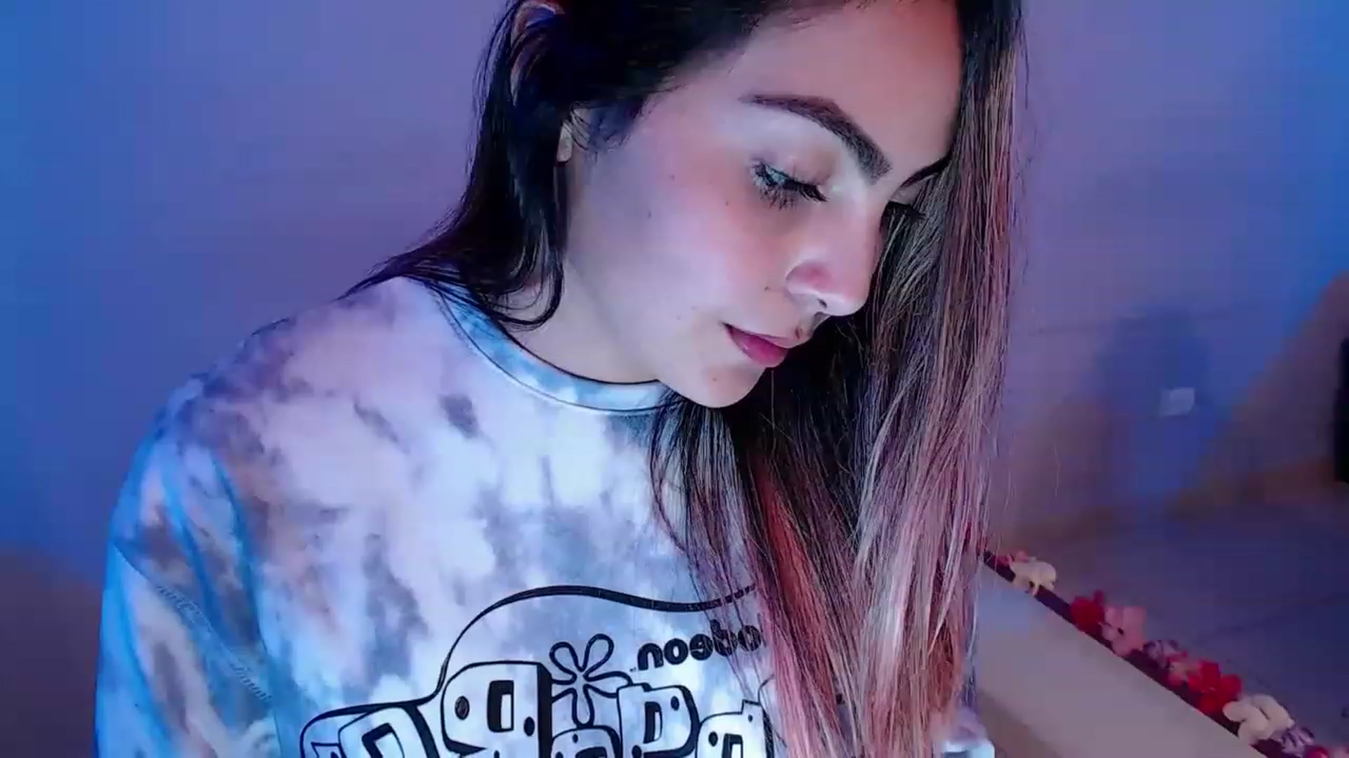 Gallery image thumbnail from CARMENVILLA1's myfreecams stream on, 02/14/2023, 06:36 image 13 of 20