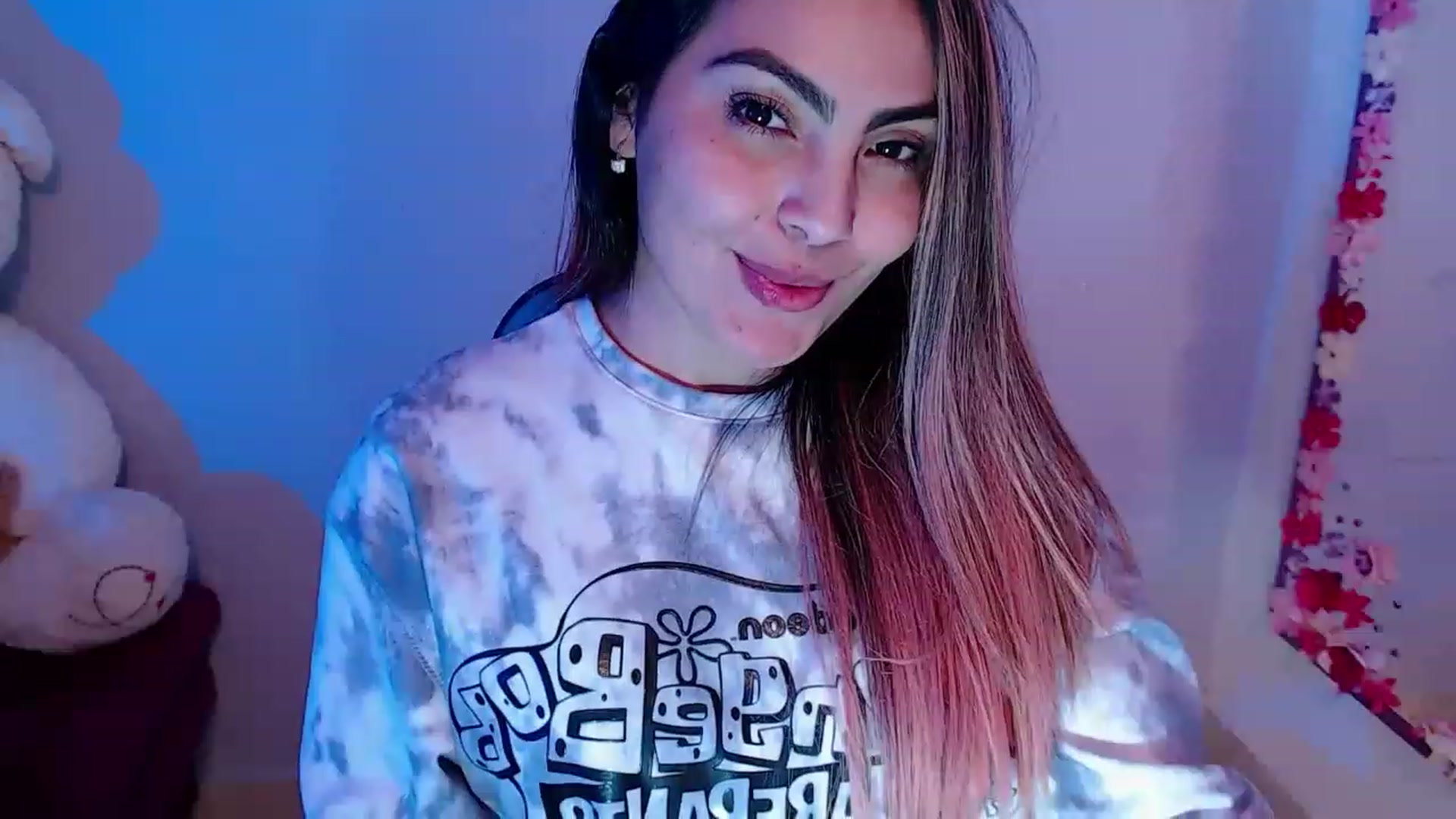 Gallery image thumbnail from CARMENVILLA1's myfreecams stream on, 02/14/2023, 08:08 image 9 of 20