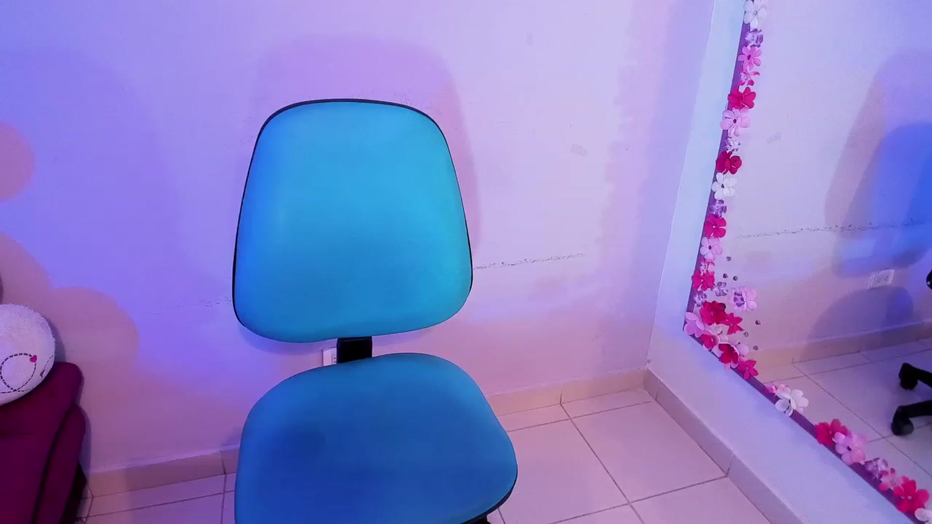 Gallery image thumbnail from CARMENVILLA1's myfreecams stream on, 03/31/2023, 09:46 image 18 of 20