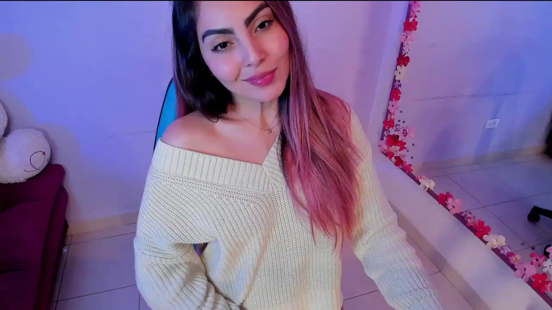 Gallery image thumbnail from CARMENVILLA1's myfreecams stream on, 05/12/2023, 09:57 image 3 of 20