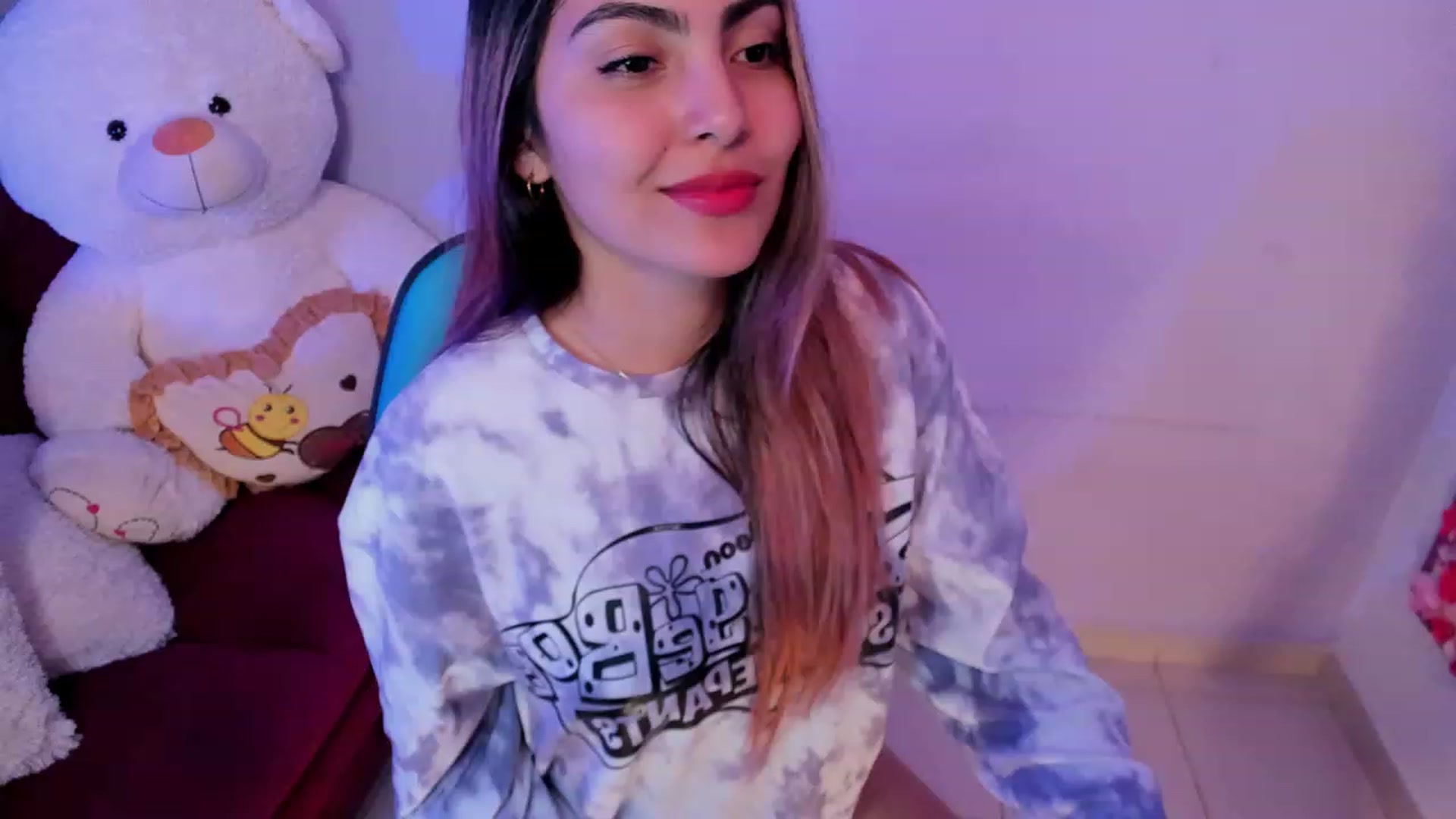 Gallery image thumbnail from CARMENVILLA1's myfreecams stream on, 05/23/2023, 06:51 image 7 of 20