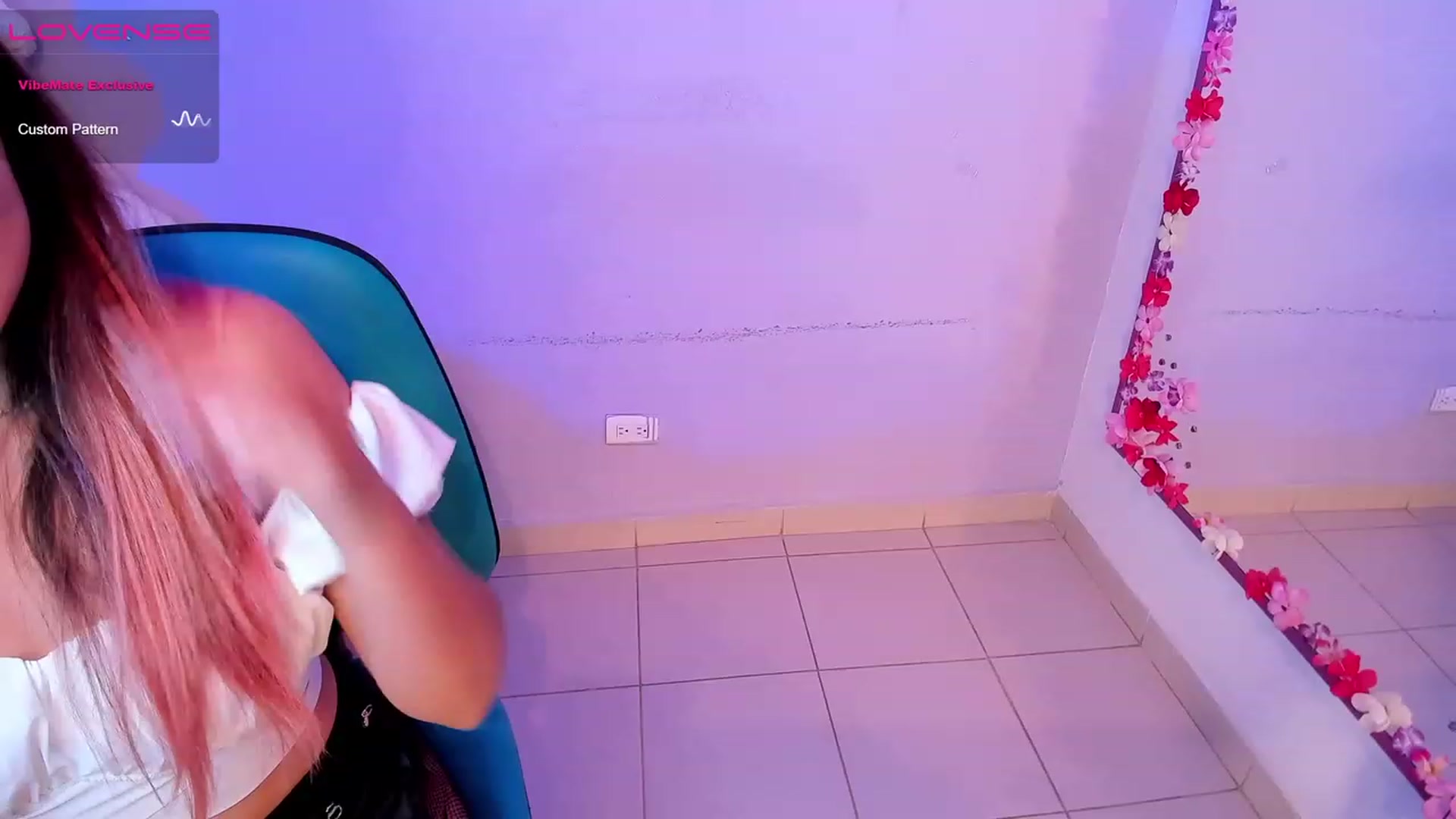 Gallery image thumbnail from CARMENVILLA1's myfreecams stream on, 06/02/2023, 23:29 image 9 of 20