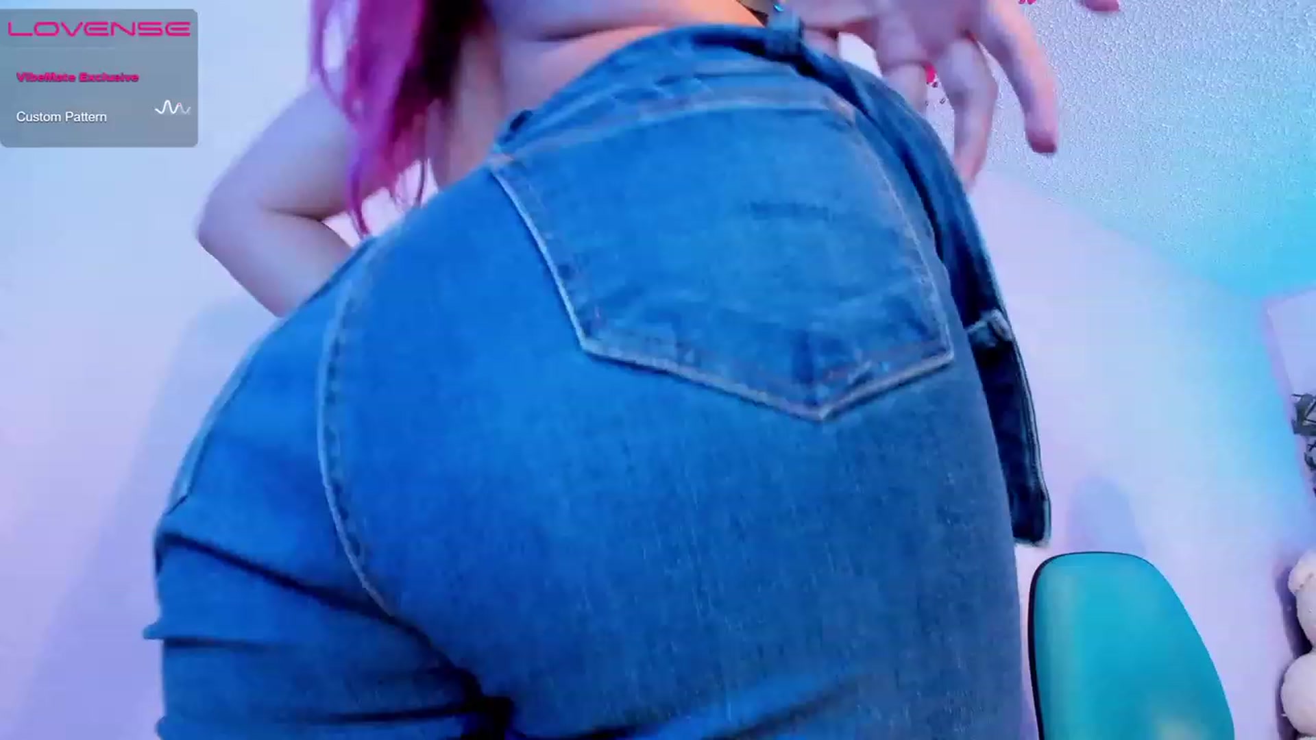 Gallery image thumbnail from CARMENVILLA1's myfreecams stream on, 06/06/2023, 05:48 image 2 of 20
