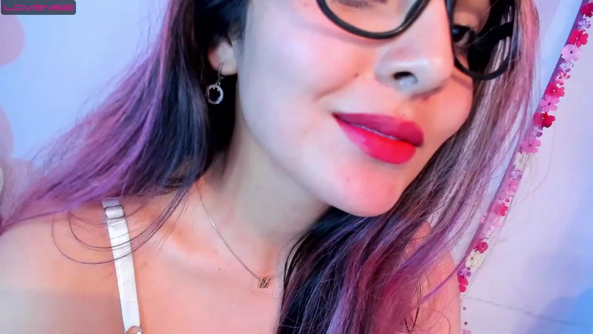 Gallery image thumbnail from CARMENVILLA1's myfreecams stream on, 07/07/2023, 07:49 image 14 of 20