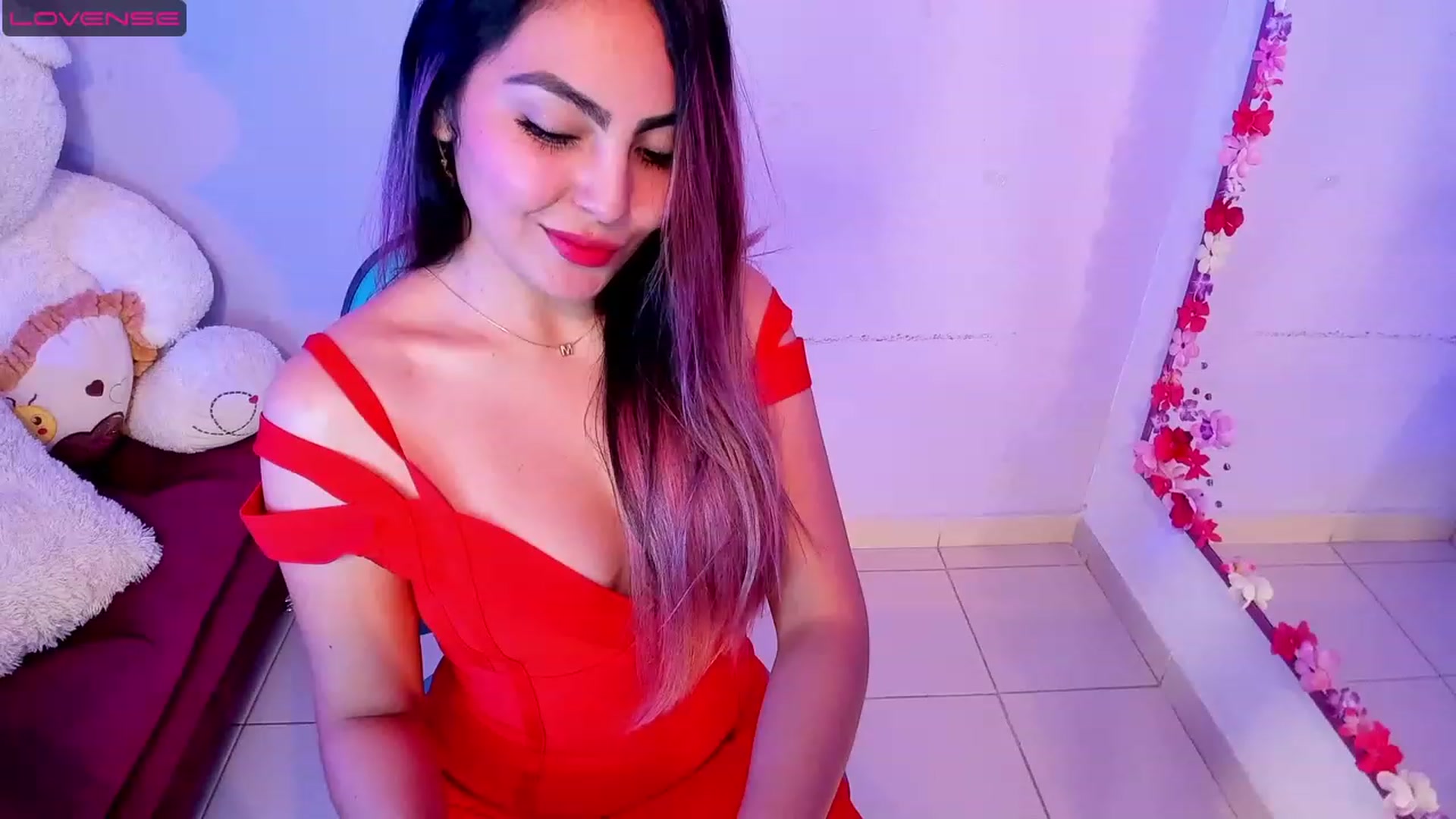 Gallery image thumbnail from CARMENVILLA1's myfreecams stream on, 07/12/2023, 02:43 image 17 of 20