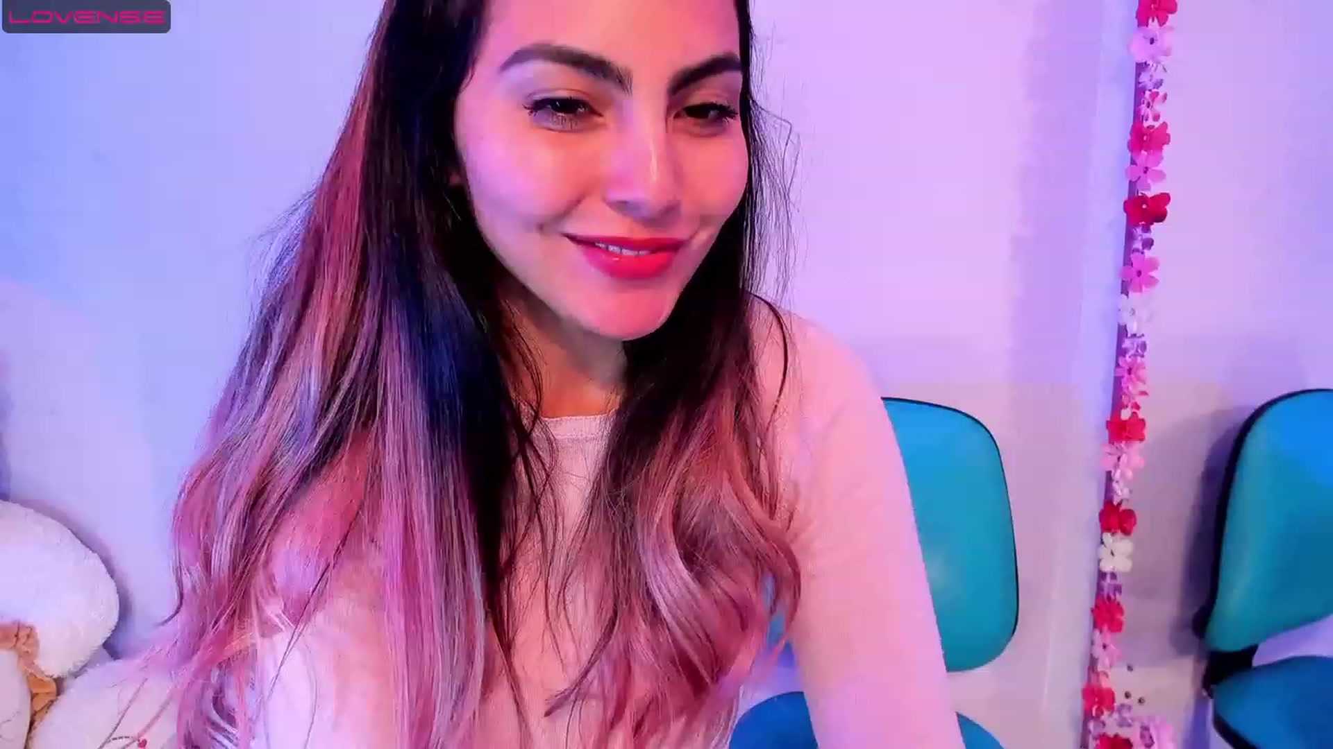 Gallery image thumbnail from CARMENVILLA1's myfreecams stream on, 07/18/2023, 07:20 image 8 of 20