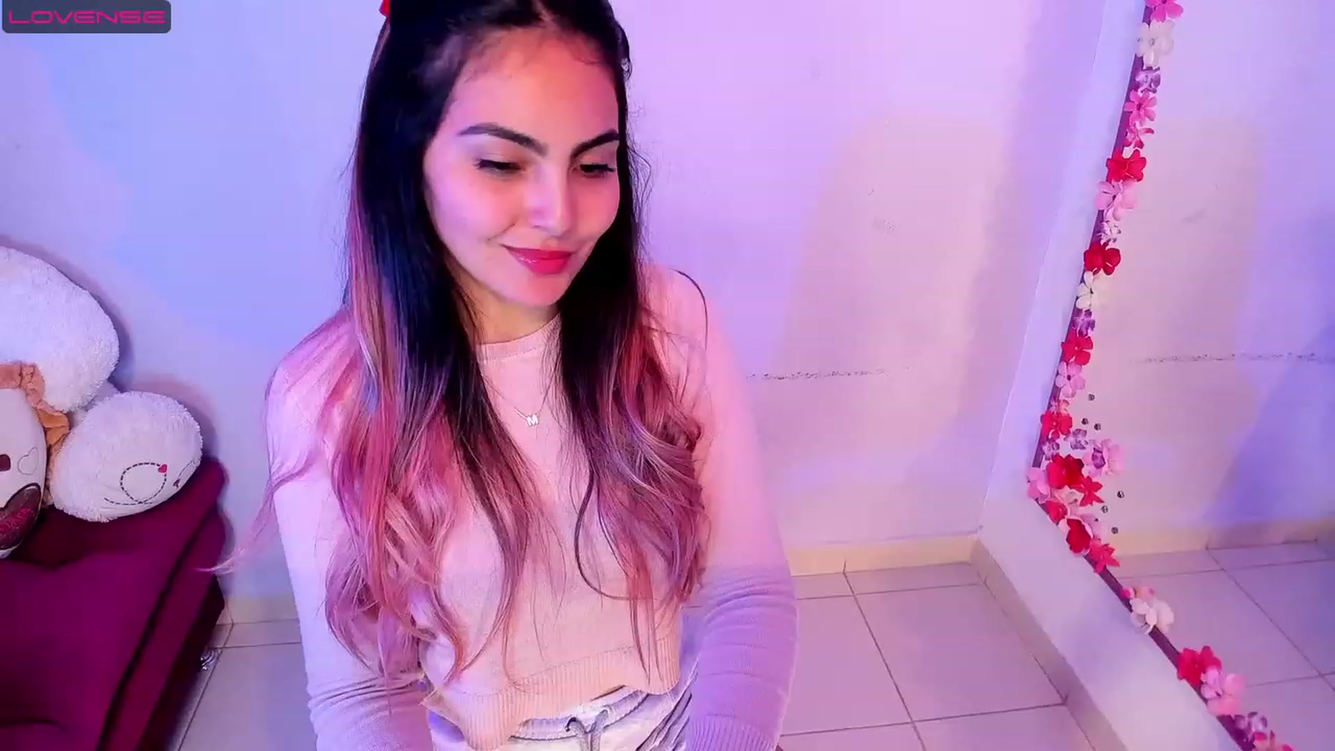 Gallery image thumbnail from CARMENVILLA1's myfreecams stream on, 07/18/2023, 07:20 image 13 of 20