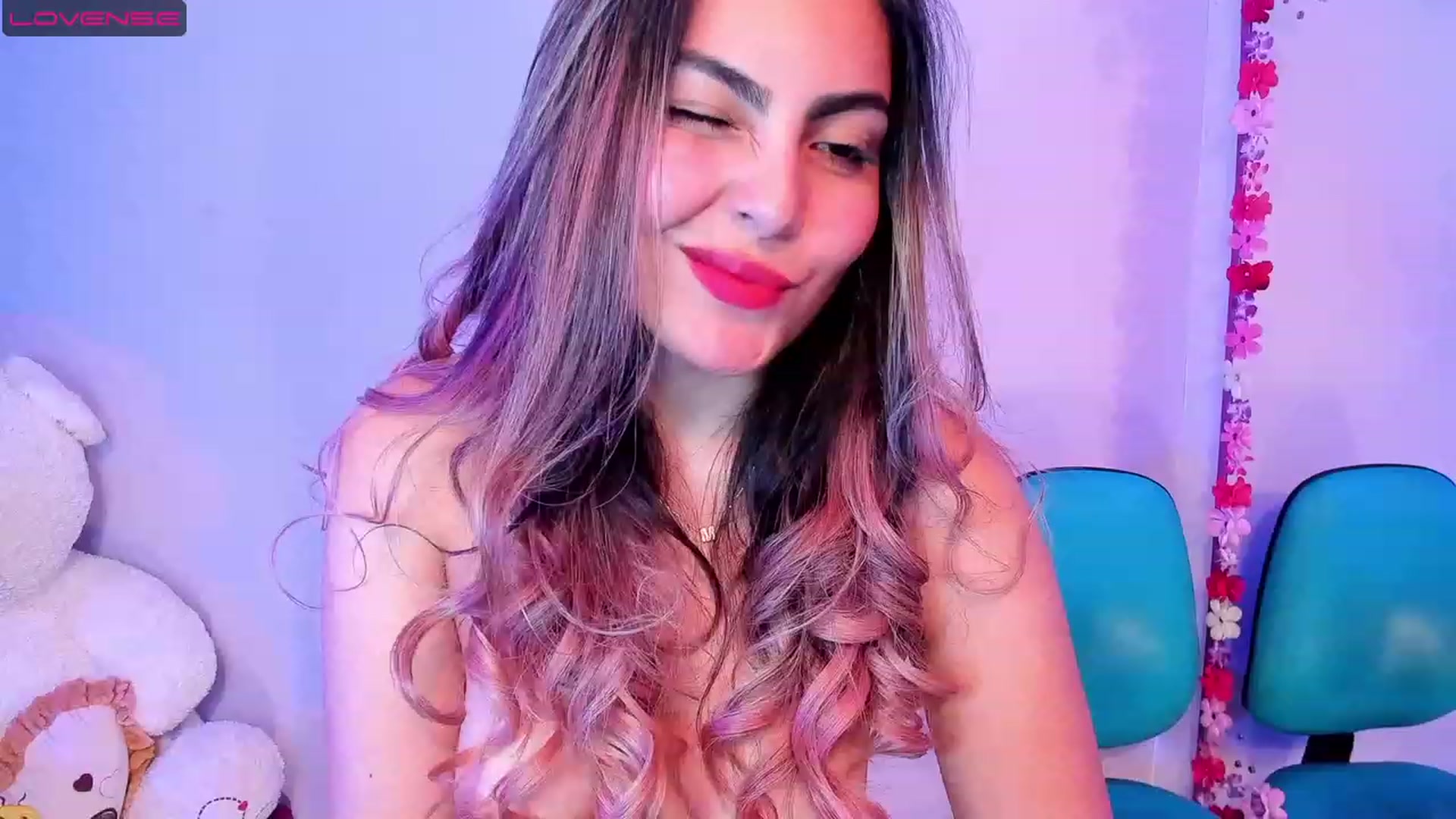 Gallery image thumbnail from CARMENVILLA1's myfreecams stream on, 07/20/2023, 01:40 image 17 of 20