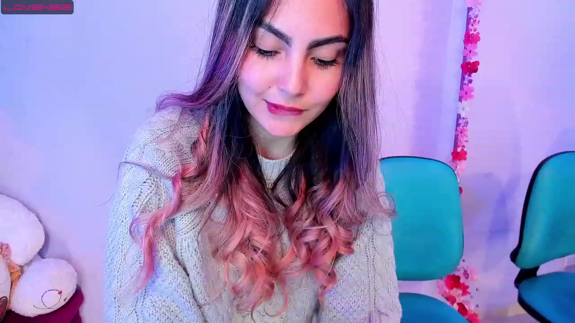 Gallery image thumbnail from CARMENVILLA1's myfreecams stream on, 07/20/2023, 02:36 image 4 of 20