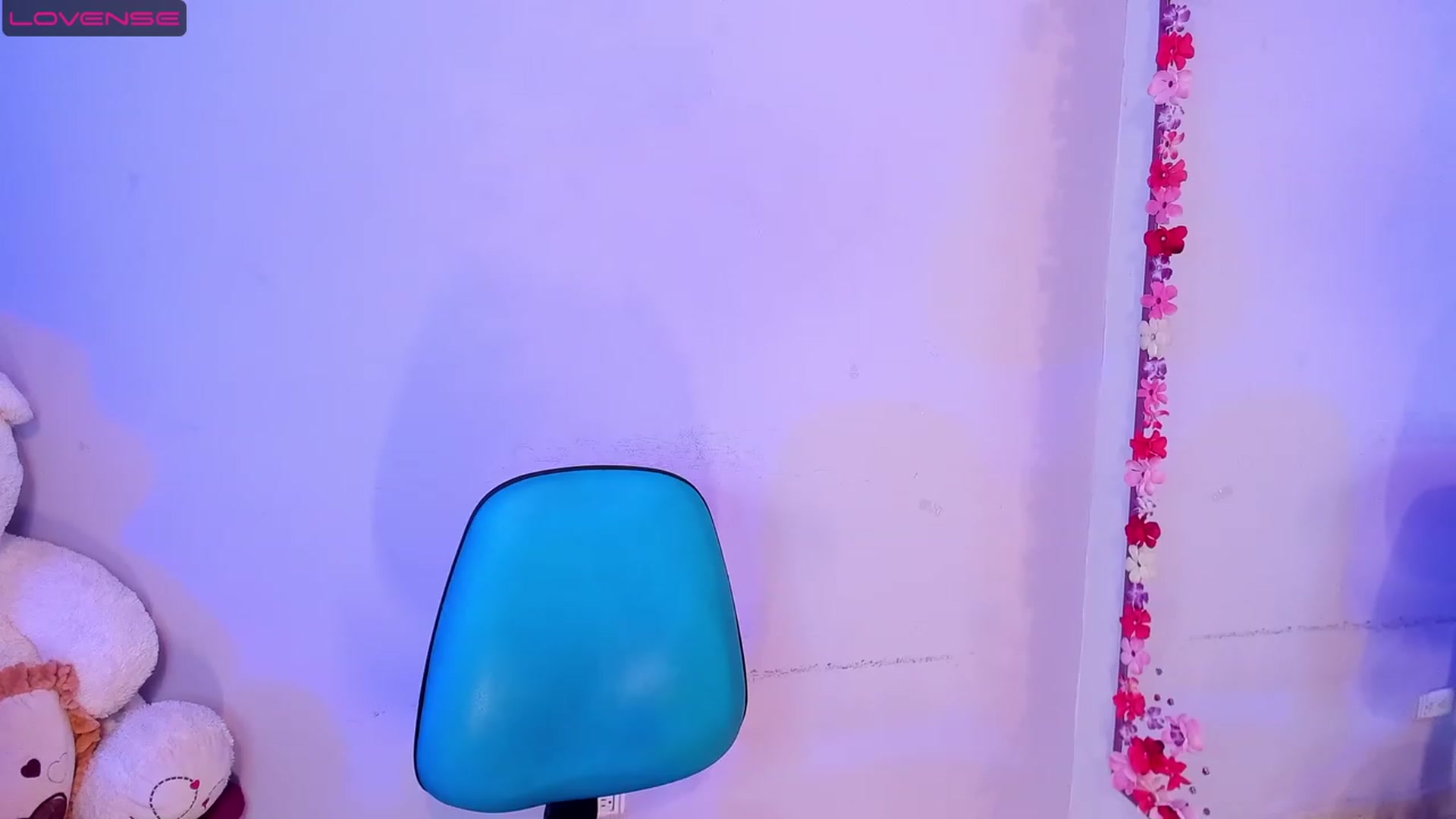 Gallery image thumbnail from CARMENVILLA1's myfreecams stream on, 07/20/2023, 03:25 image 19 of 20