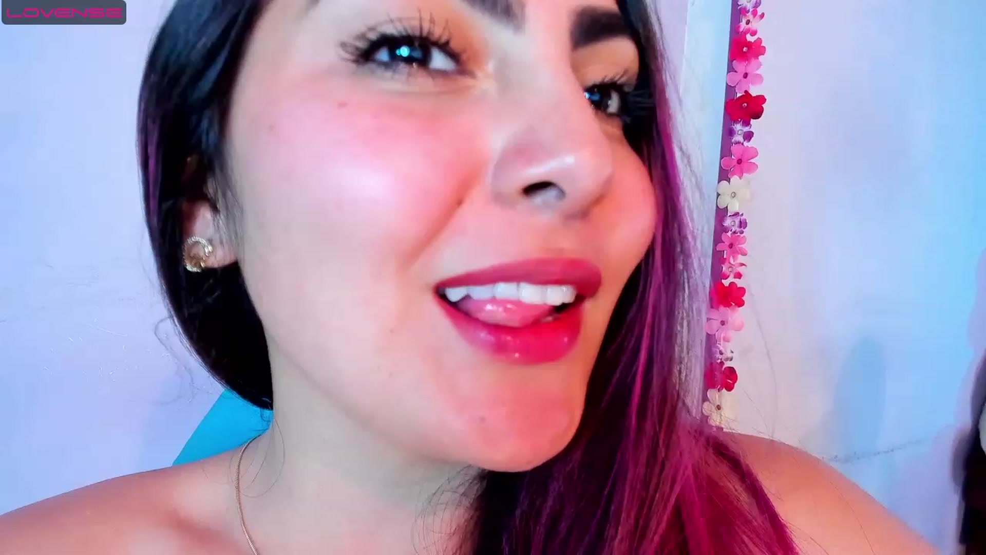 Gallery image thumbnail from CARMENVILLA1's myfreecams stream on, 07/29/2023, 23:35 image 12 of 20