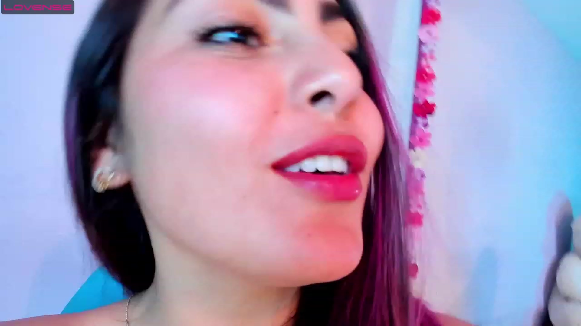 Gallery image thumbnail from CARMENVILLA1's myfreecams stream on, 07/29/2023, 23:35 image 17 of 20