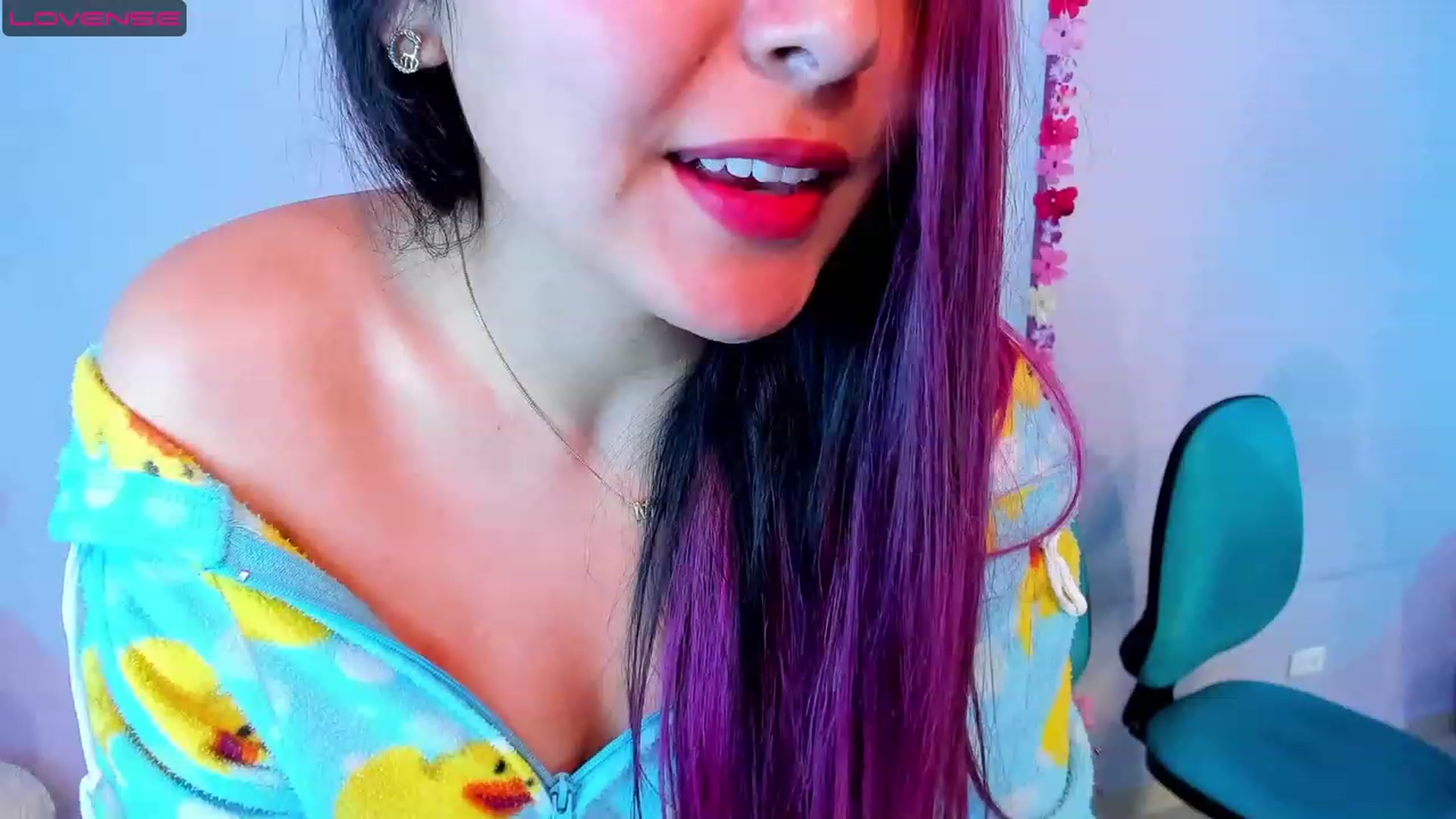 Gallery image thumbnail from CARMENVILLA1's myfreecams stream on, 07/31/2023, 06:01 image 9 of 20