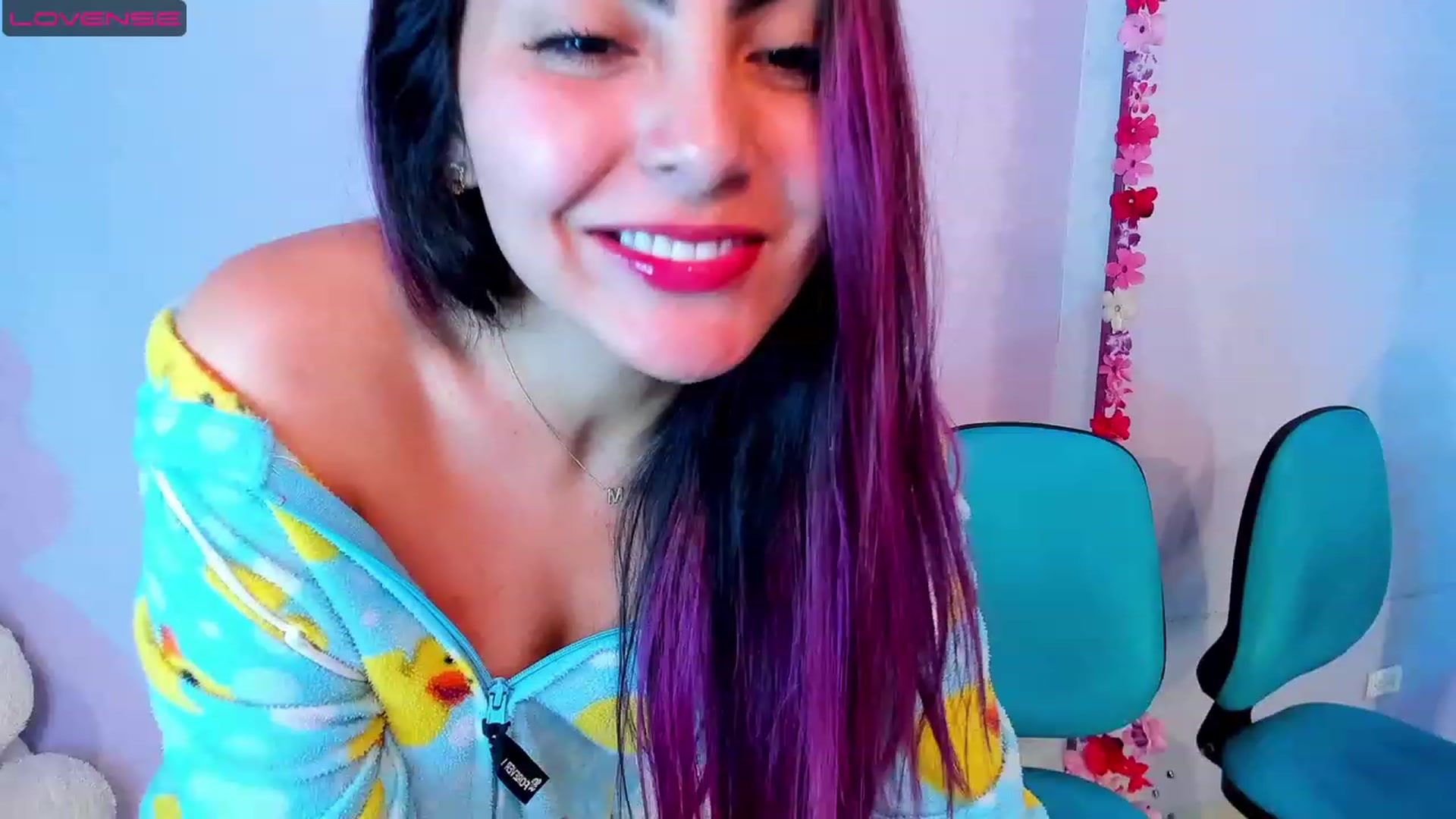 Gallery image thumbnail from CARMENVILLA1's myfreecams stream on, 07/31/2023, 06:01 image 7 of 20