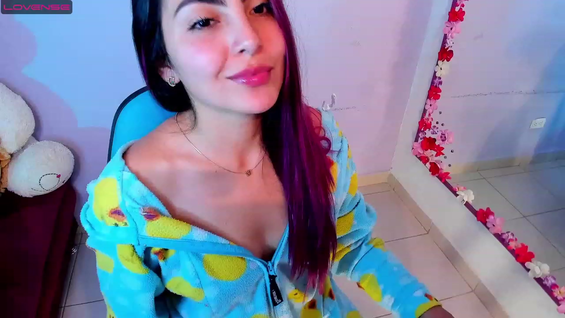 Gallery image thumbnail from CARMENVILLA1's myfreecams stream on, 07/31/2023, 07:33 image 12 of 20
