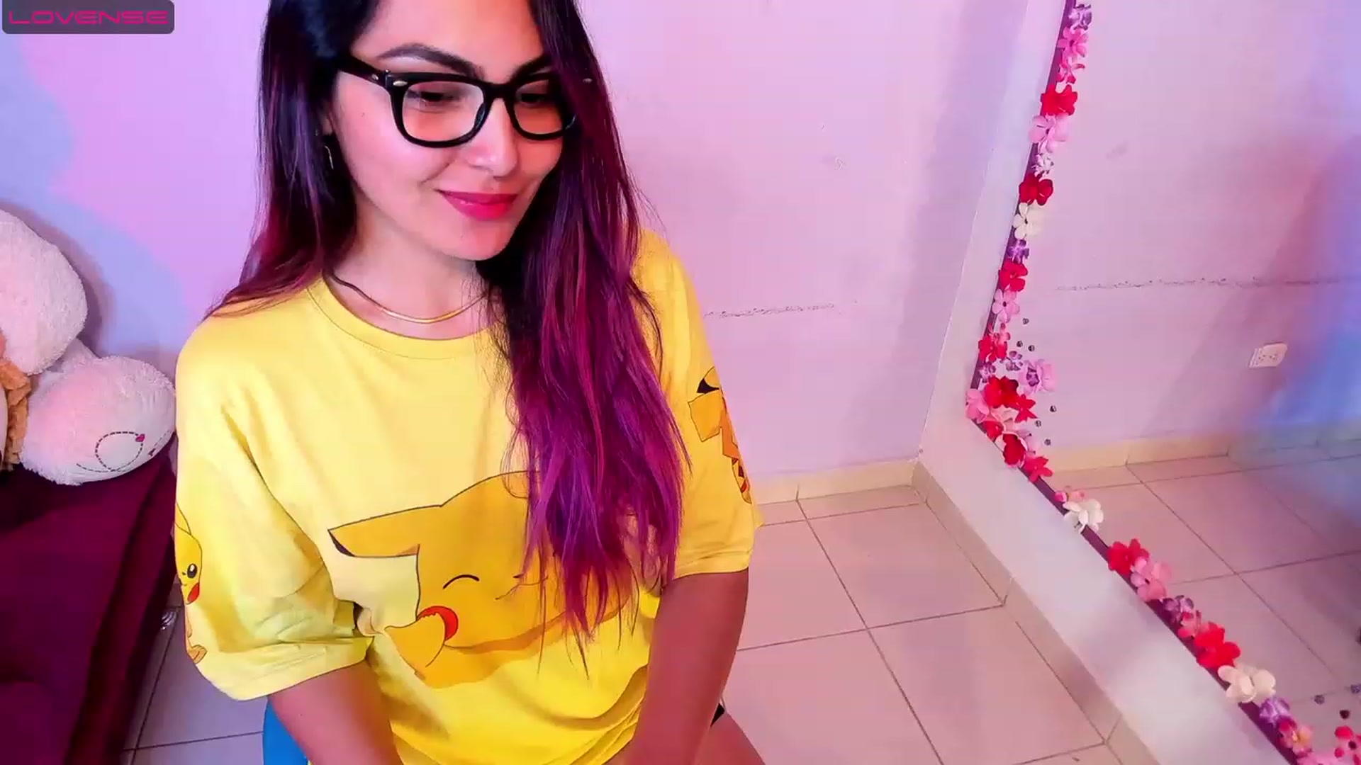 Gallery image thumbnail from CARMENVILLA1's myfreecams stream on, 08/01/2023, 07:45 image 15 of 20
