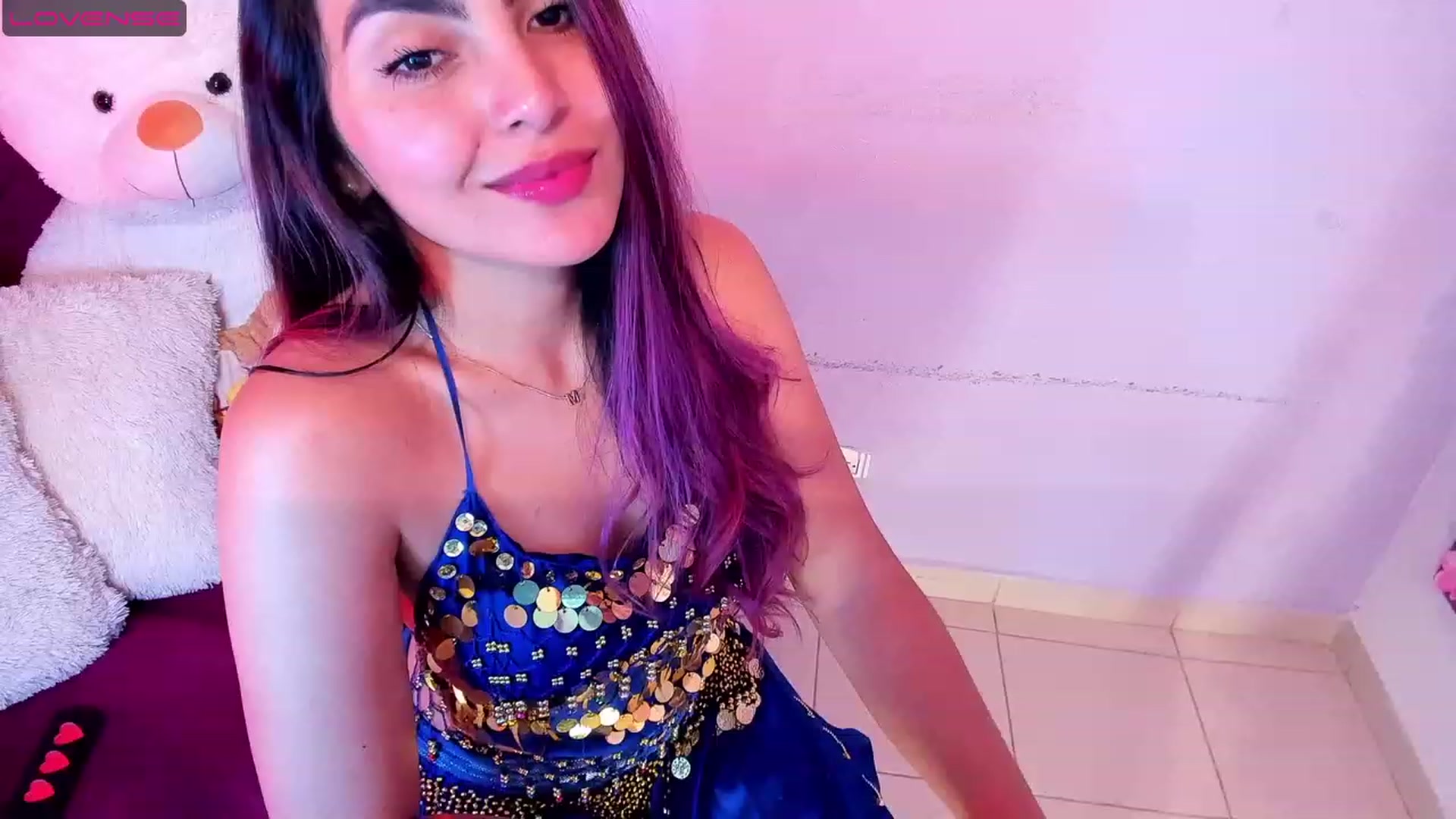 Gallery image thumbnail from CARMENVILLA1's myfreecams stream on, 08/04/2023, 23:22 image 18 of 20