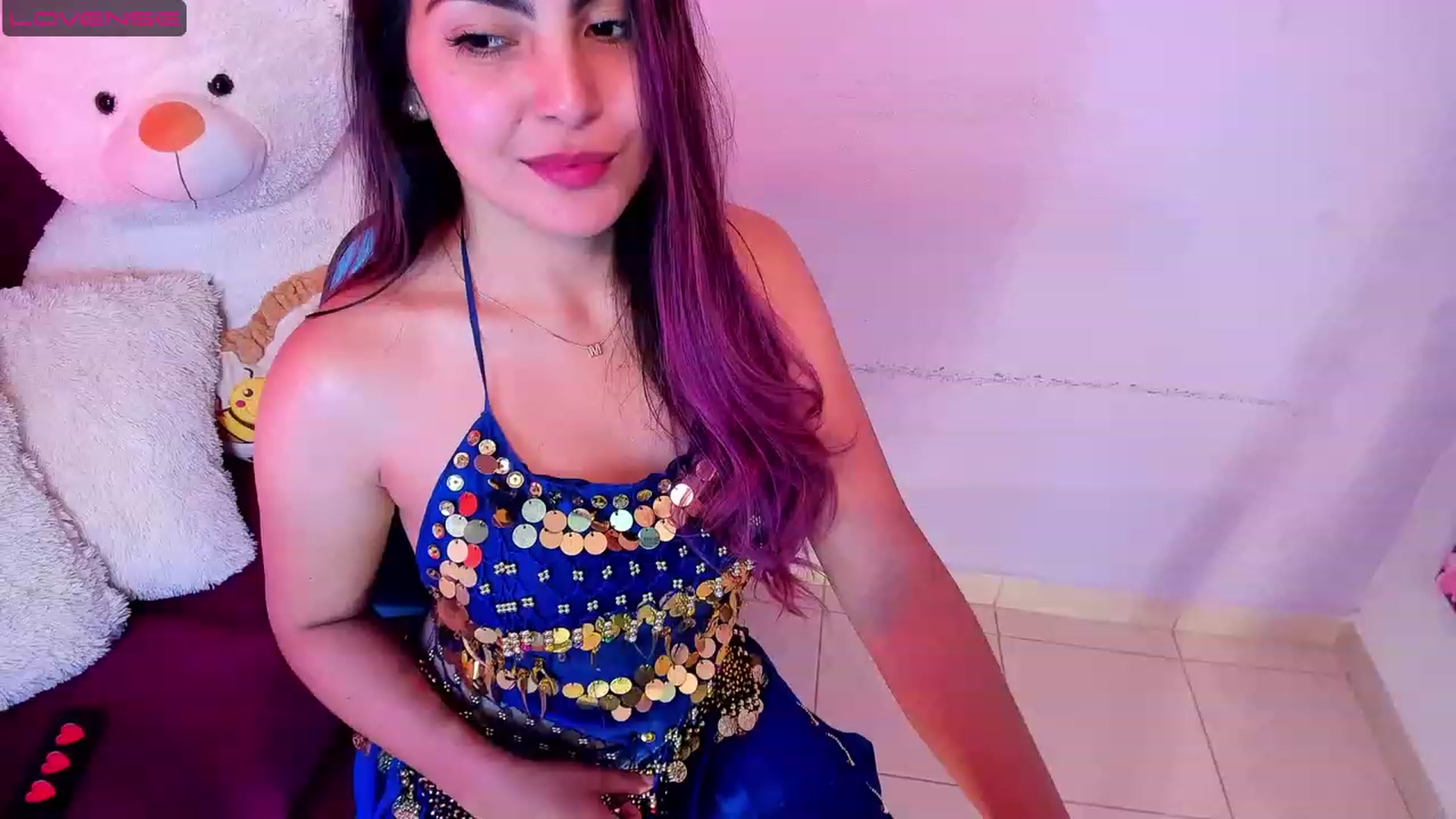 Gallery image thumbnail from CARMENVILLA1's myfreecams stream on, 08/04/2023, 23:22 image 17 of 20