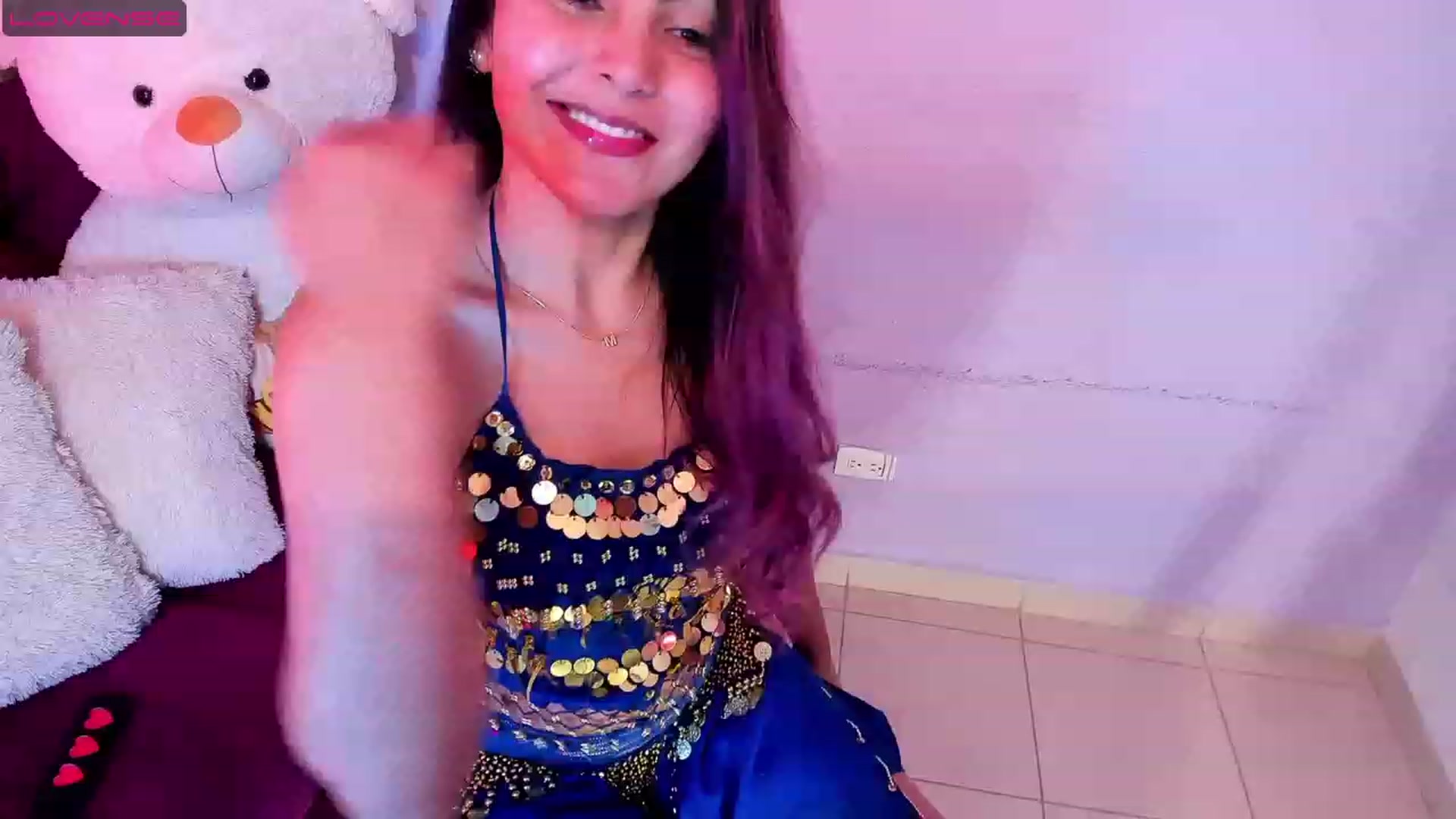 Gallery image thumbnail from CARMENVILLA1's myfreecams stream on, 08/04/2023, 23:22 image 16 of 20