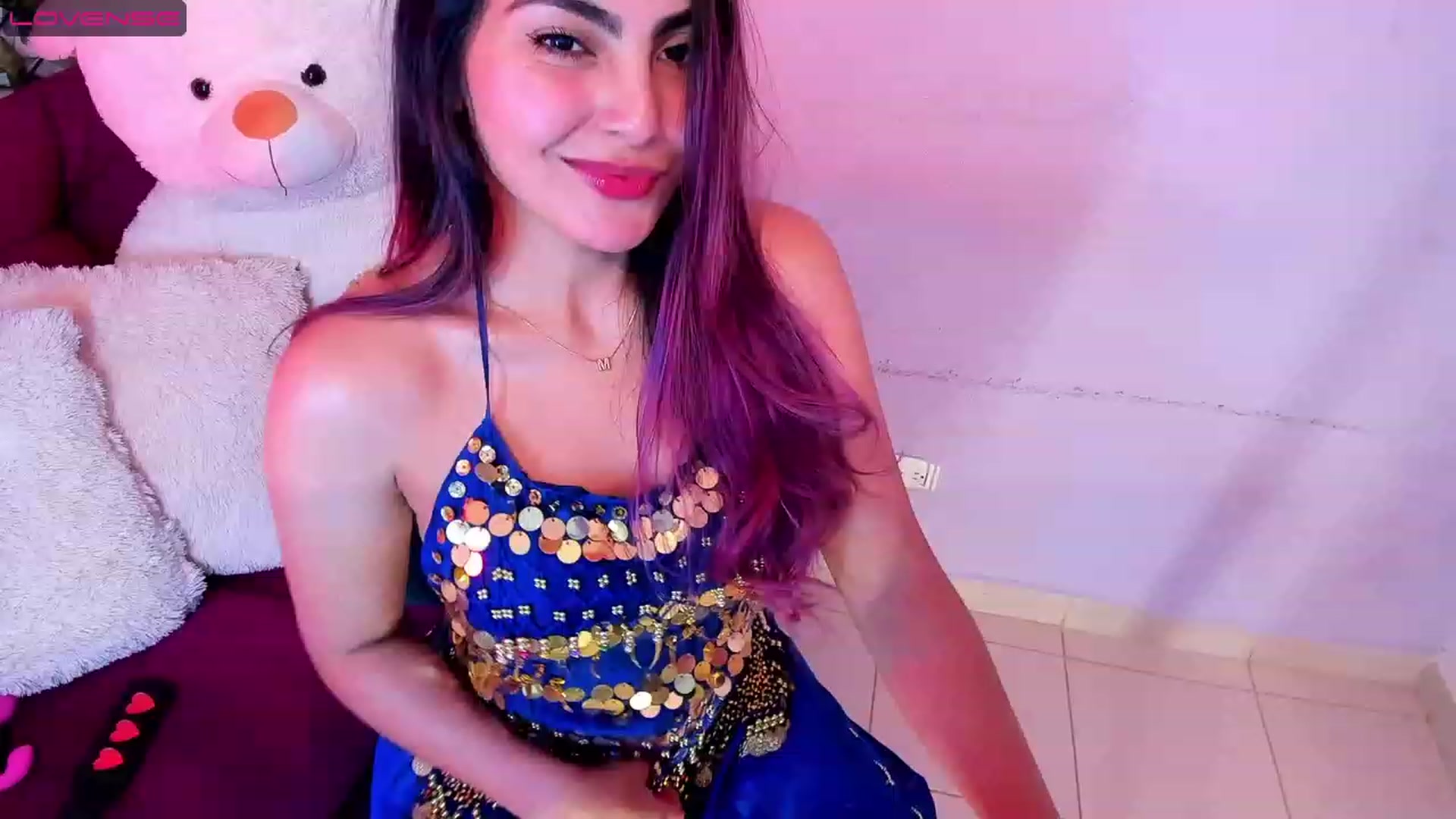 Gallery image thumbnail from CARMENVILLA1's myfreecams stream on, 08/04/2023, 23:22 image 14 of 20