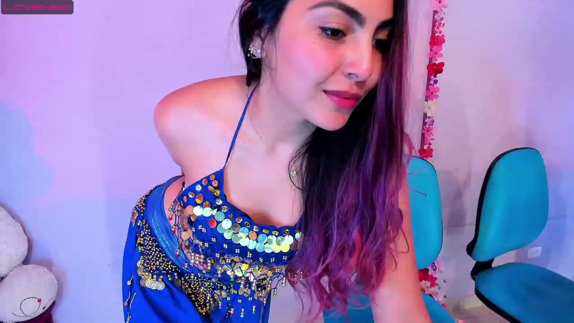 Gallery image thumbnail from CARMENVILLA1's myfreecams stream on, 08/04/2023, 23:22 image 3 of 20