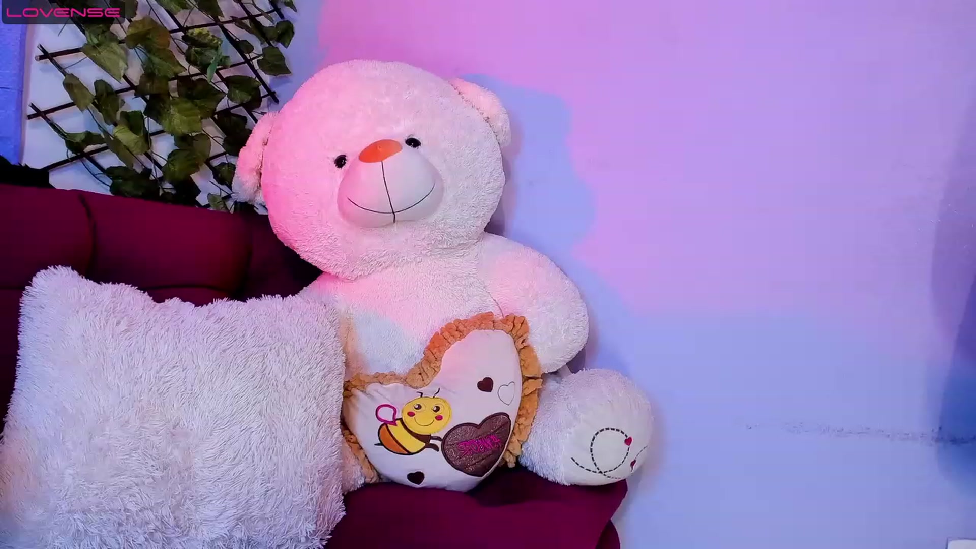 Gallery image thumbnail from CARMENVILLA1's myfreecams stream on, 08/05/2023, 09:56 image 14 of 20