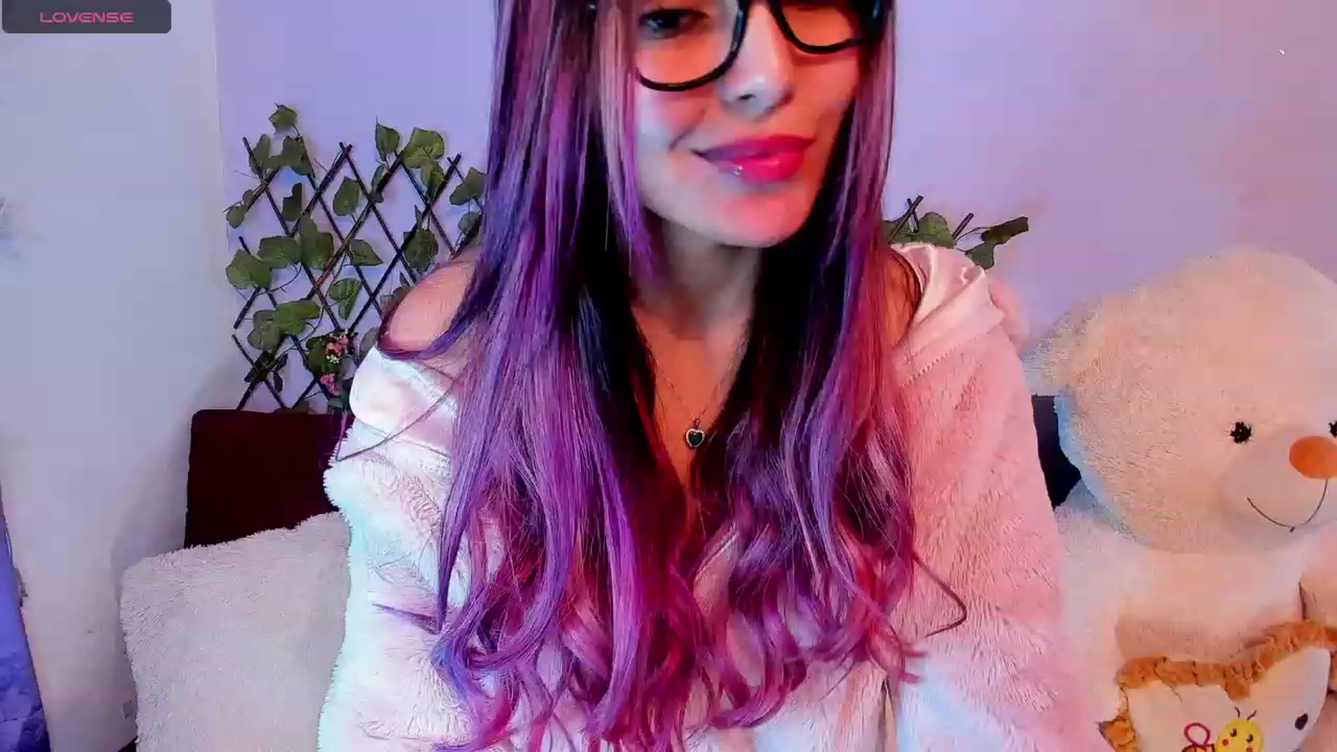 Gallery image thumbnail from CARMENVILLA1's myfreecams stream on, 08/26/2023, 08:59 image 12 of 20