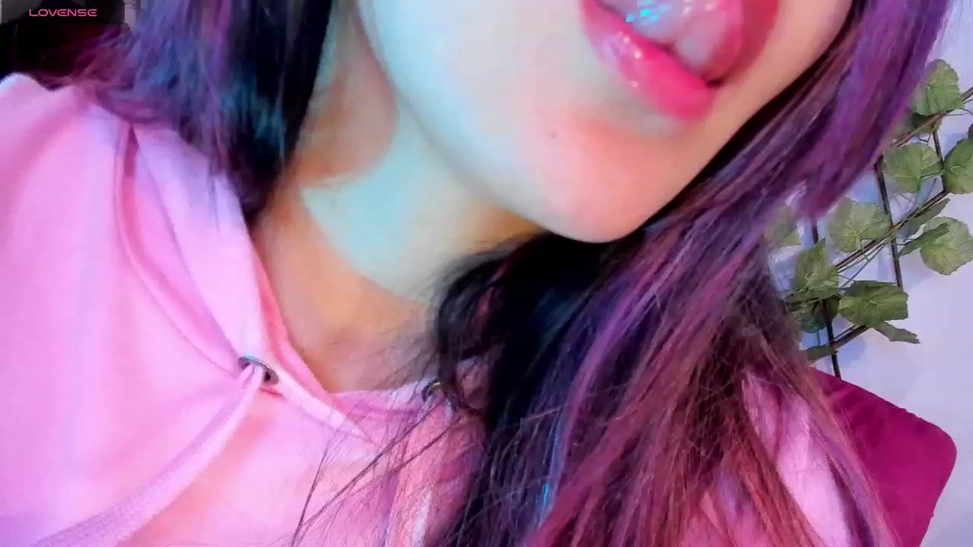 Gallery image thumbnail from CARMENVILLA1's myfreecams stream on, 08/29/2023, 09:14 image 17 of 20