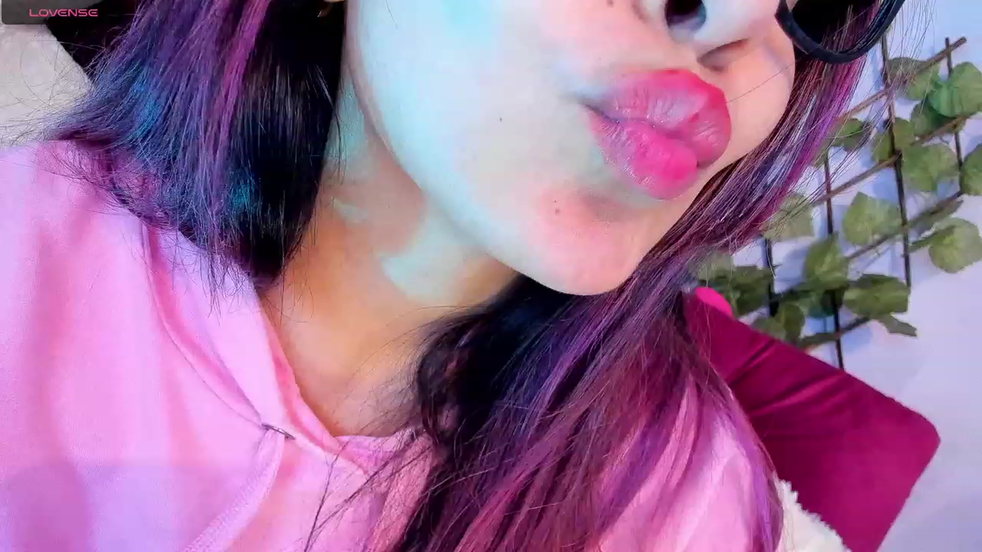 Gallery image thumbnail from CARMENVILLA1's myfreecams stream on, 08/29/2023, 09:14 image 19 of 20