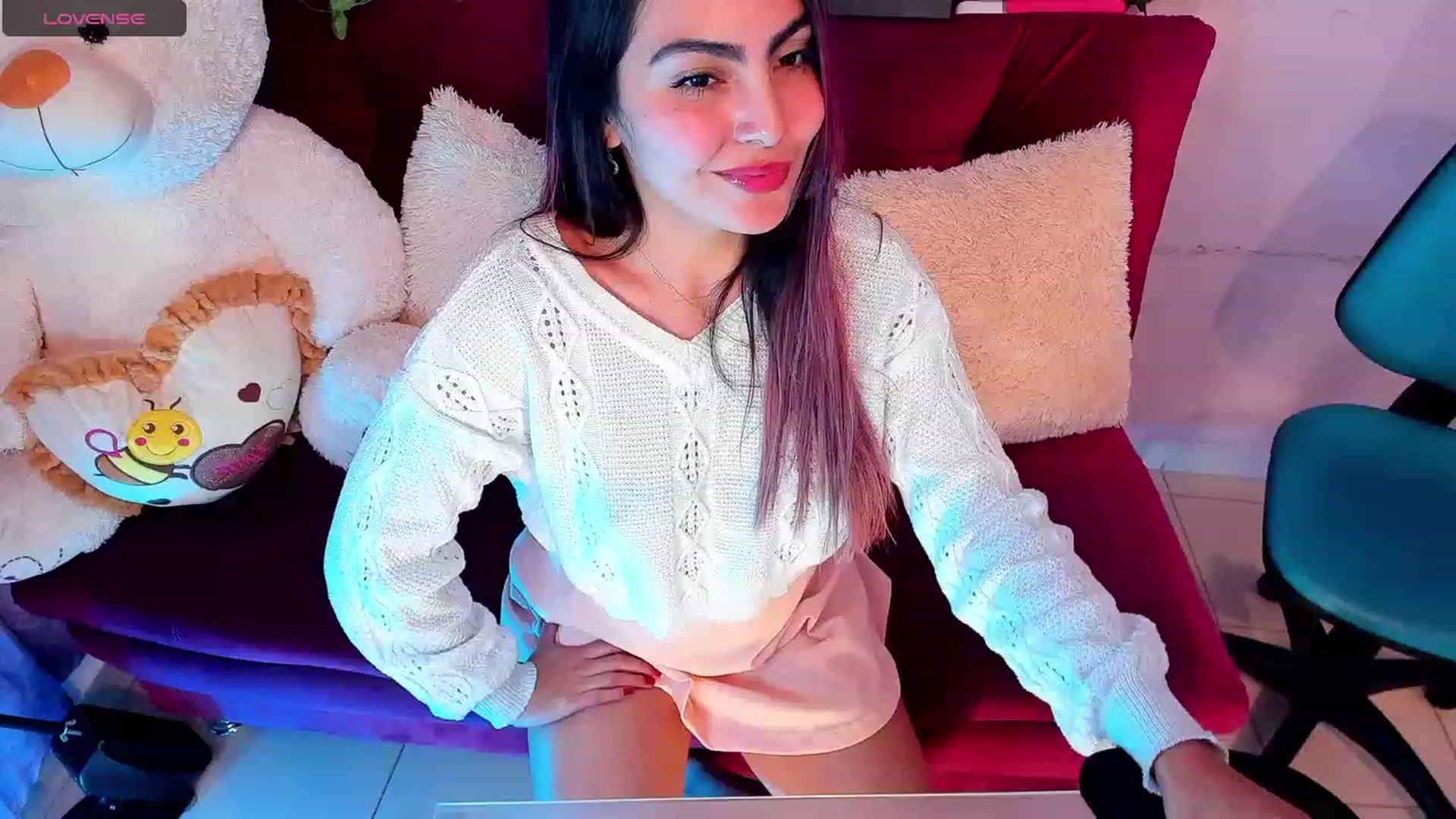 Gallery image thumbnail from CARMENVILLA1's myfreecams stream on, 09/14/2023, 07:12 image 8 of 20