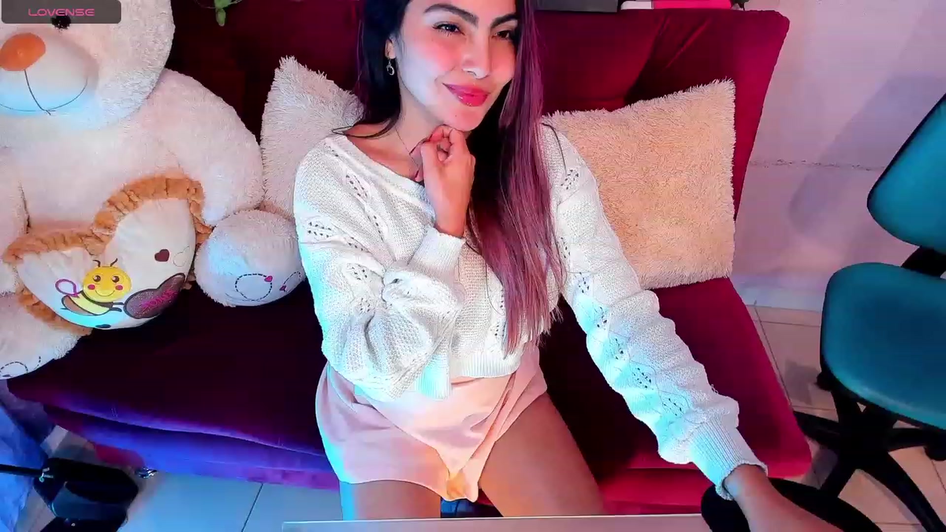Gallery image thumbnail from CARMENVILLA1's myfreecams stream on, 09/14/2023, 07:12 image 7 of 20