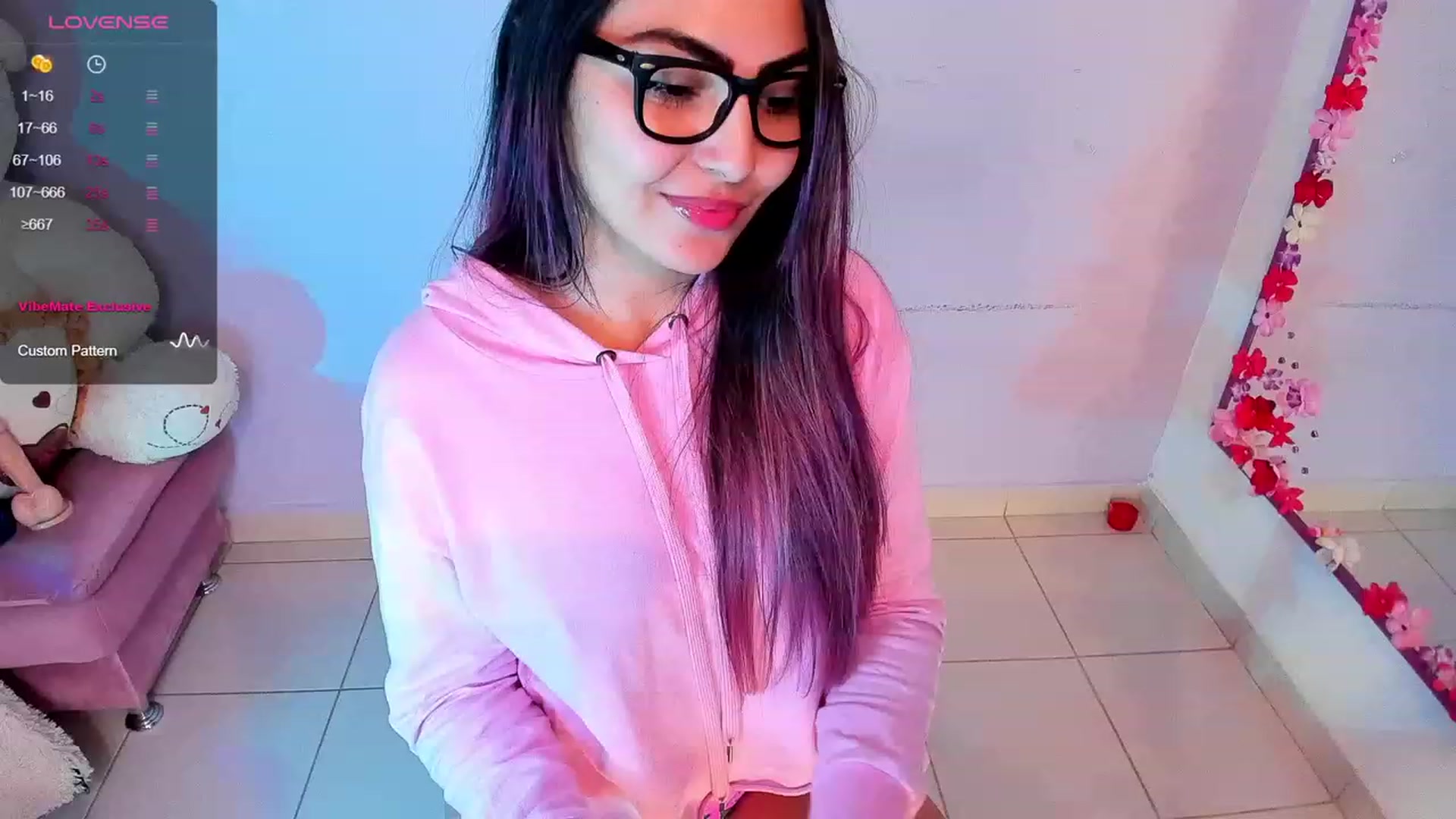 Gallery image thumbnail from CARMENVILLA1's myfreecams stream on, 09/23/2023, 08:26 image 15 of 20