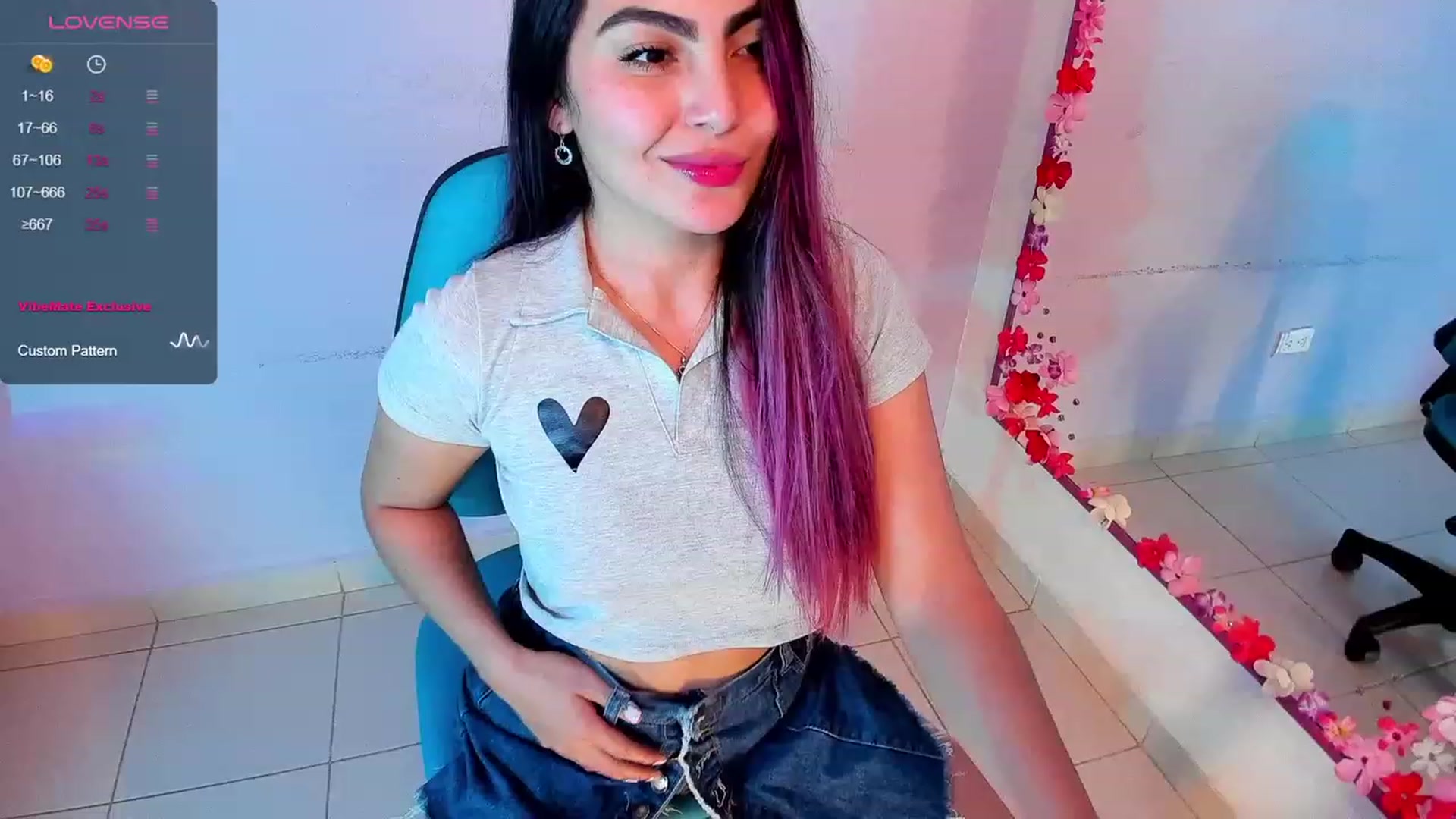 Gallery image thumbnail from CARMENVILLA1's myfreecams stream on, 09/29/2023, 18:50 image 14 of 20