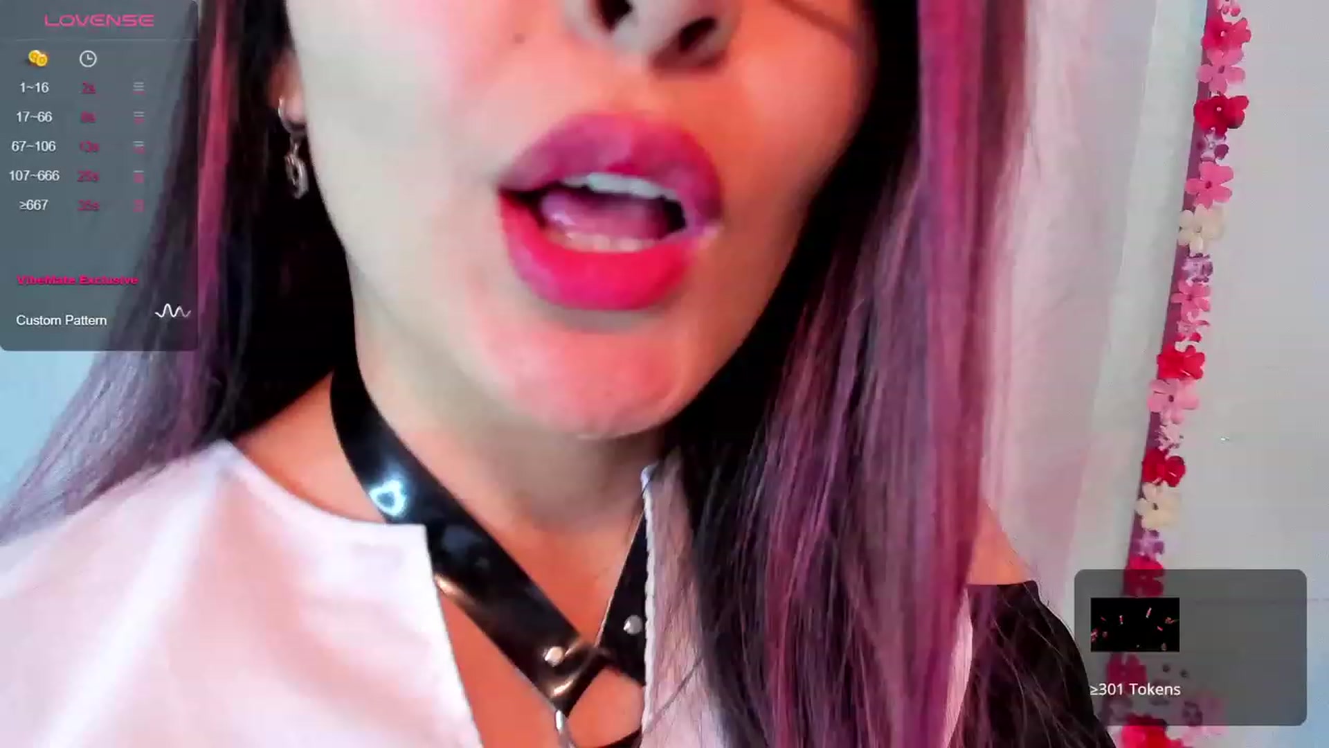 Gallery image thumbnail from CARMENVILLA1's myfreecams stream on, 10/03/2023, 08:14 image 20 of 20
