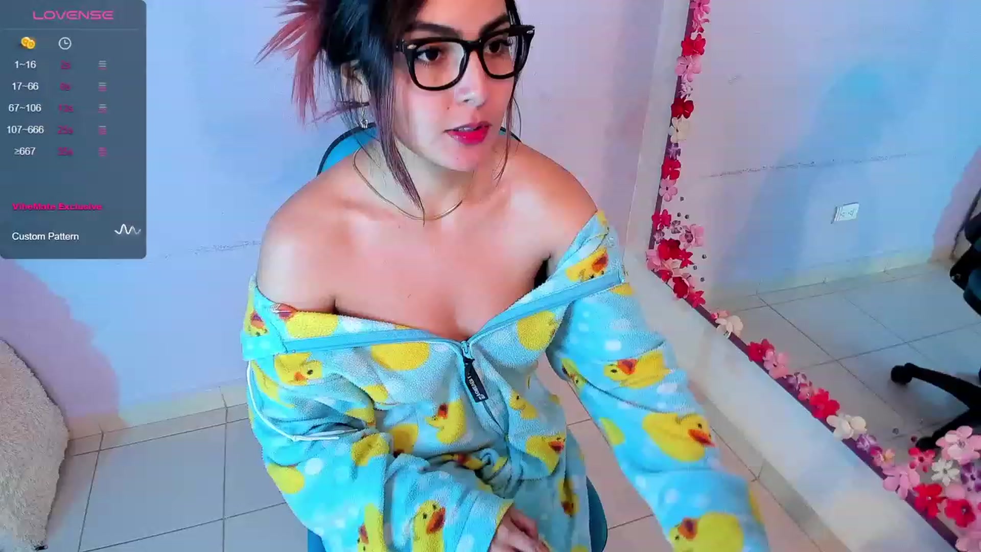 Gallery image thumbnail from CARMENVILLA1's myfreecams stream on, 10/13/2023, 09:51 image 20 of 20