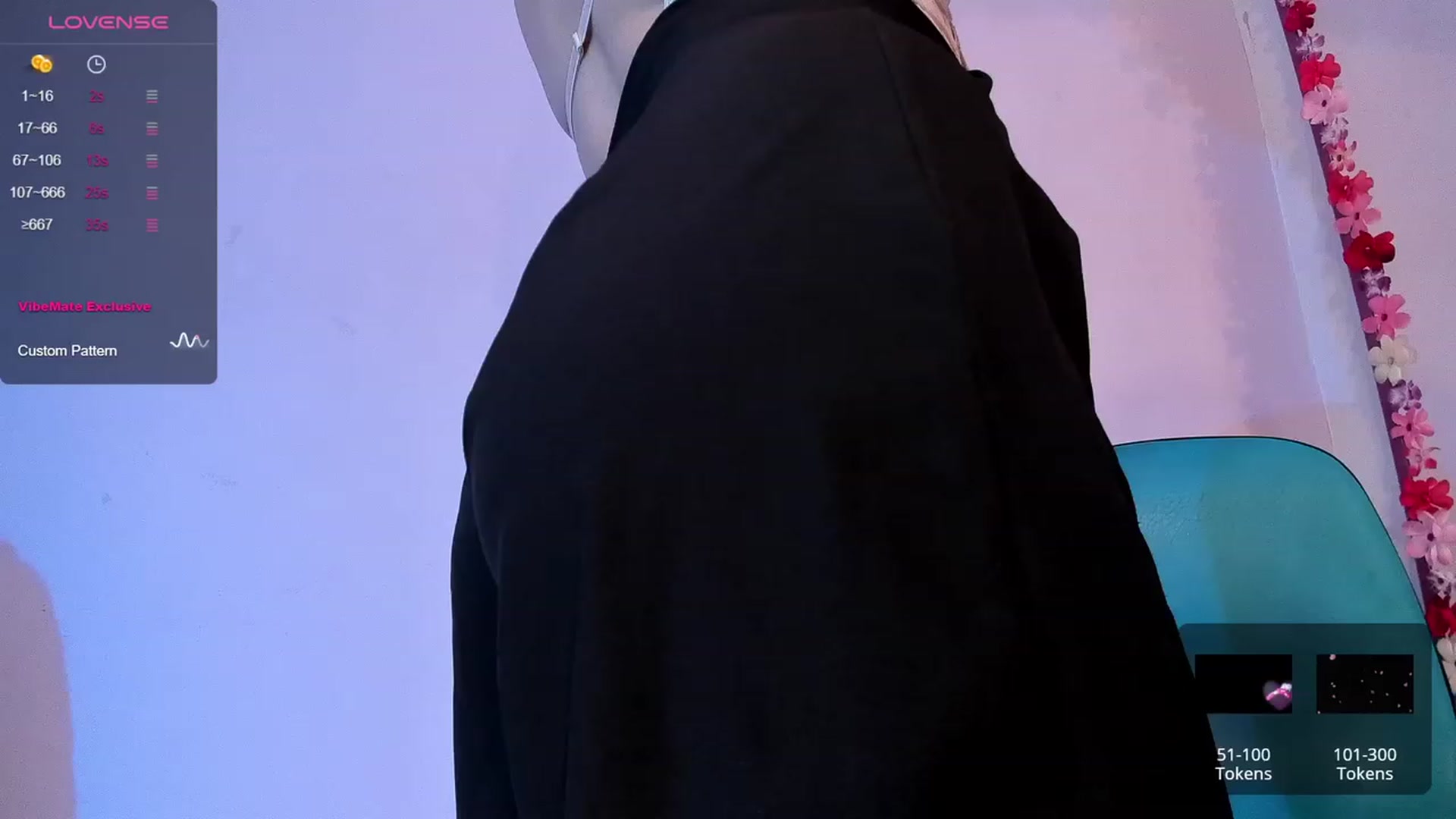 Gallery image thumbnail from CARMENVILLA1's myfreecams stream on, 10/21/2023, 24:43 image 13 of 20