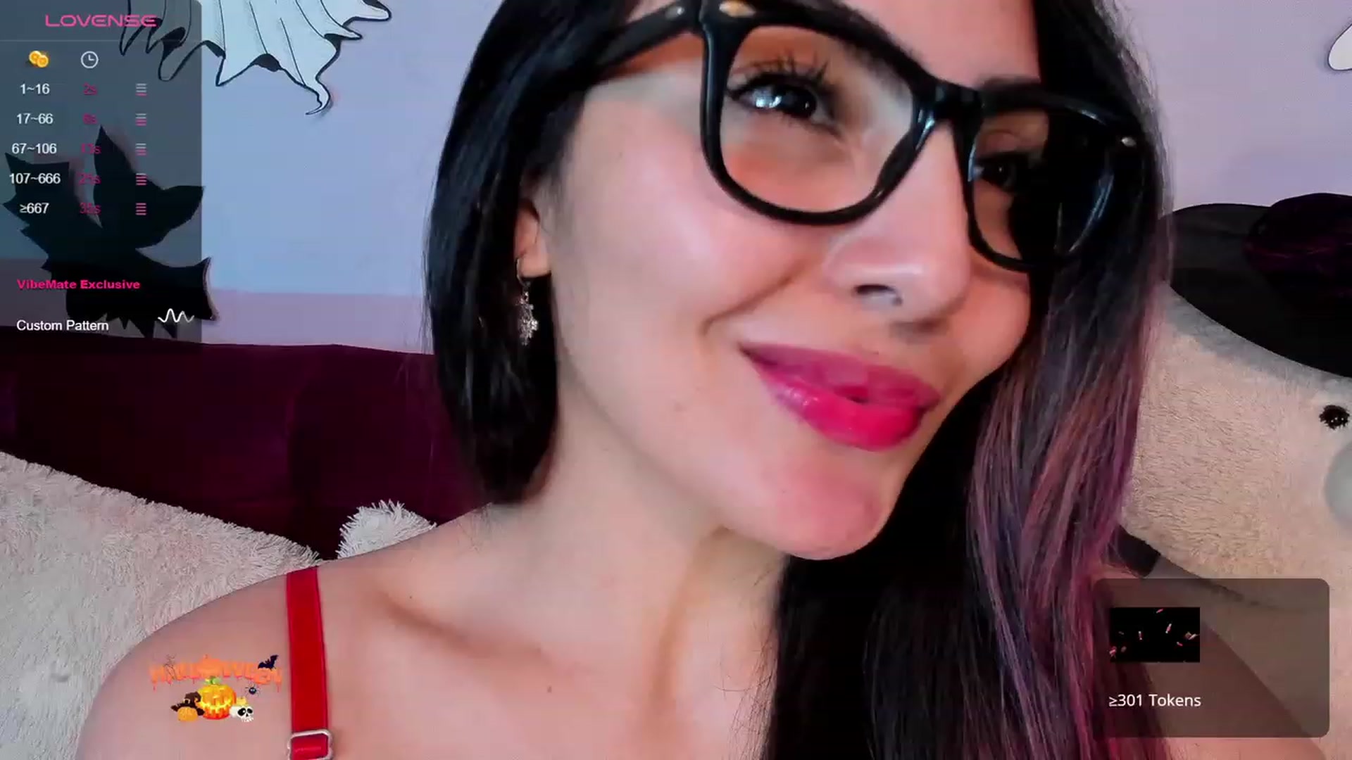 Gallery image thumbnail from CARMENVILLA1's myfreecams stream on, 10/27/2023, 12:37 image 15 of 20