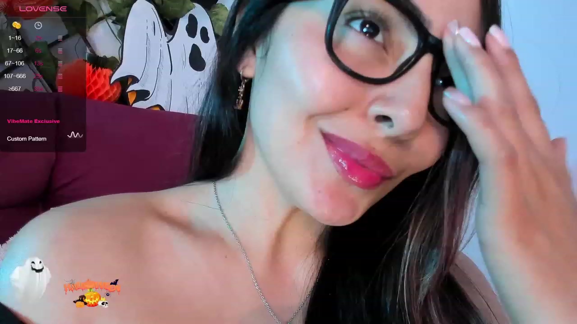 Gallery image thumbnail from CARMENVILLA1's myfreecams stream on, 11/15/2023, 08:50 image 14 of 20