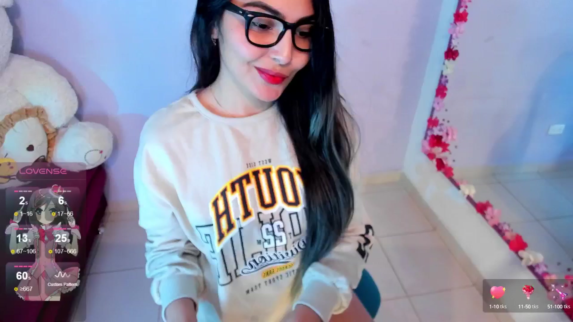Gallery image thumbnail from CARMENVILLA1's myfreecams stream on, 04/28/2024, 05:35 image 17 of 20
