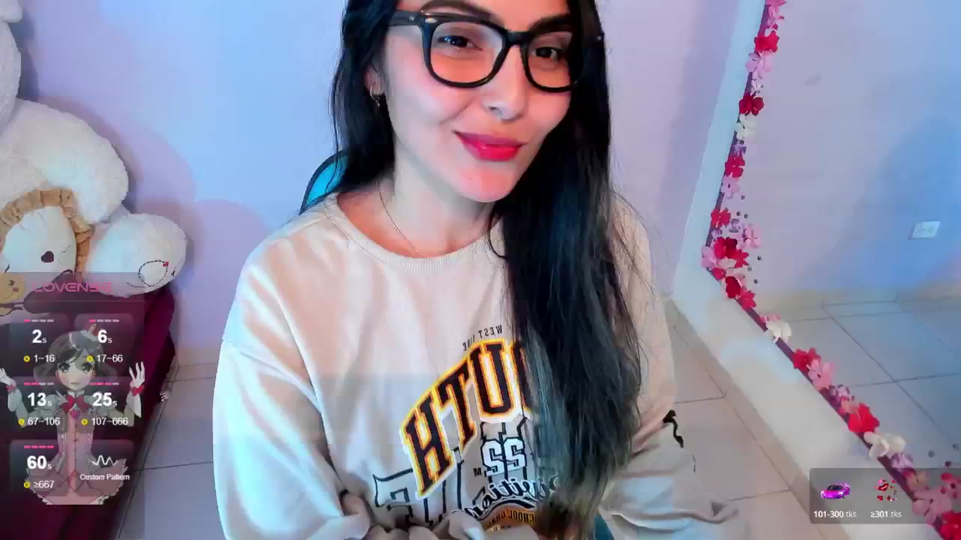 Gallery image thumbnail from CARMENVILLA1's myfreecams stream on, 04/28/2024, 06:15 image 17 of 20