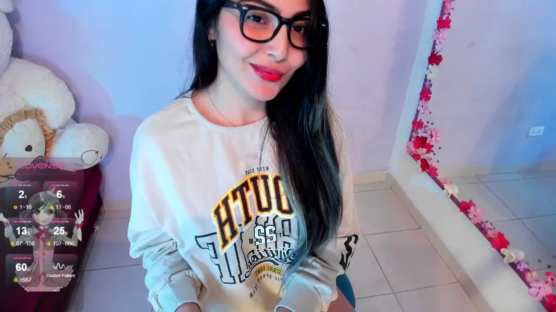 Gallery image thumbnail from CARMENVILLA1's myfreecams stream on, 04/28/2024, 06:15 image 1 of 20