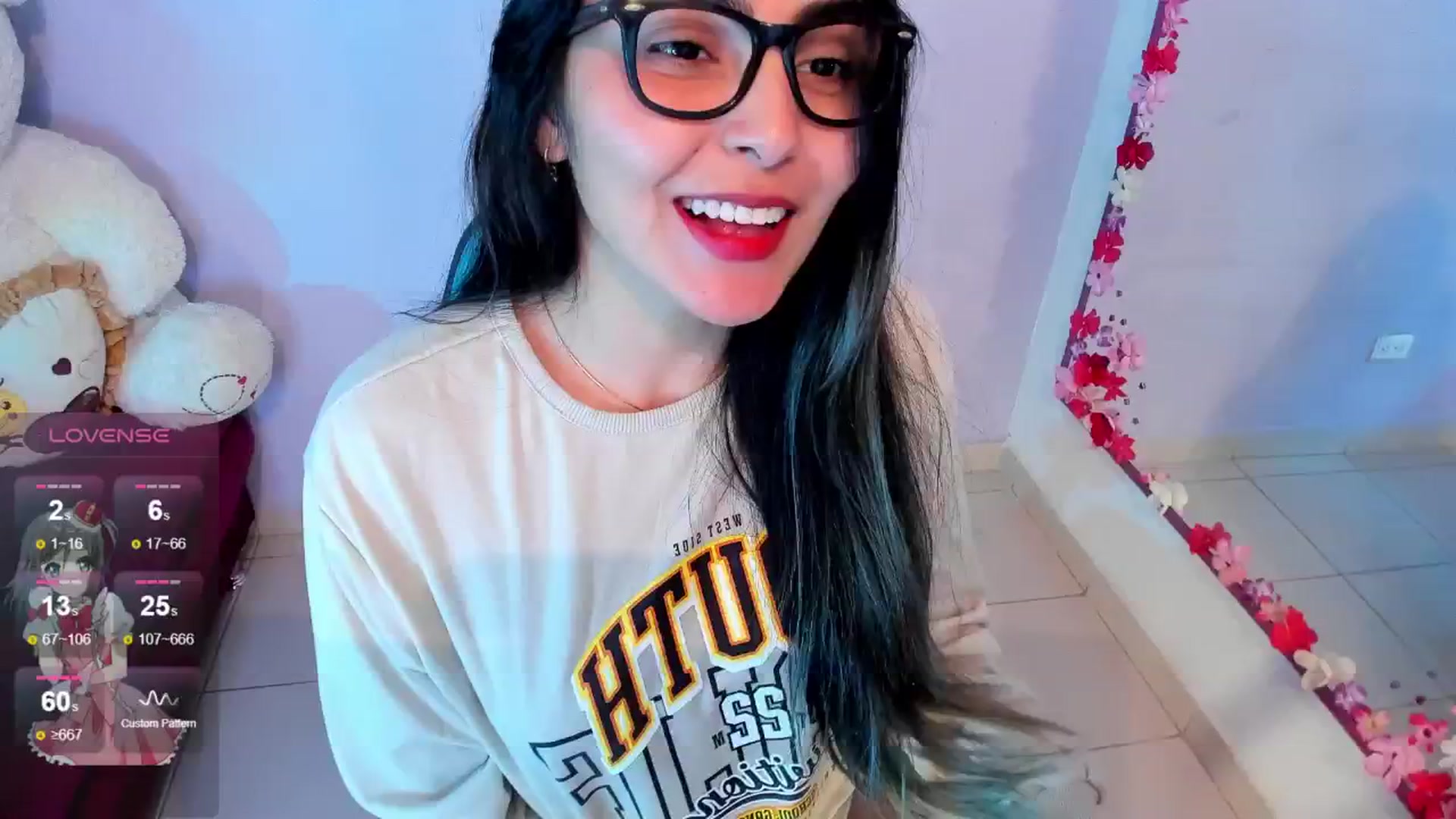 Gallery image thumbnail from CARMENVILLA1's myfreecams stream on, 04/28/2024, 06:46 image 11 of 20