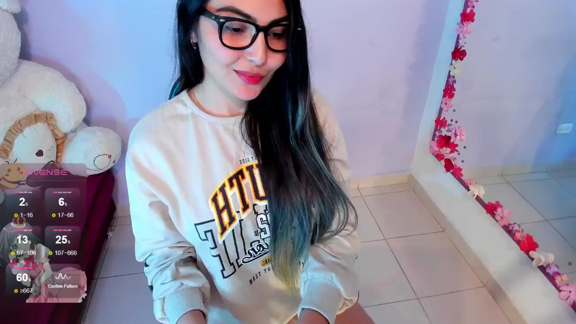 Gallery image thumbnail from CARMENVILLA1's myfreecams stream on, 04/28/2024, 06:46 image 20 of 20
