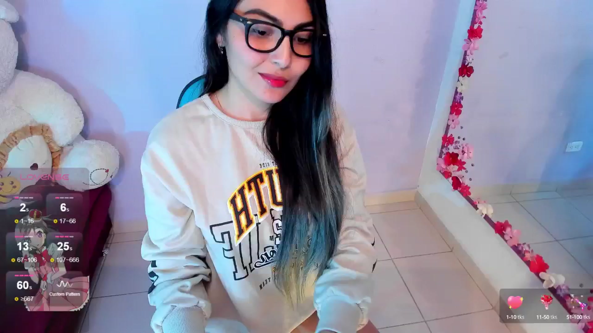 Gallery image thumbnail from CARMENVILLA1's myfreecams stream on, 04/28/2024, 06:46 image 18 of 20