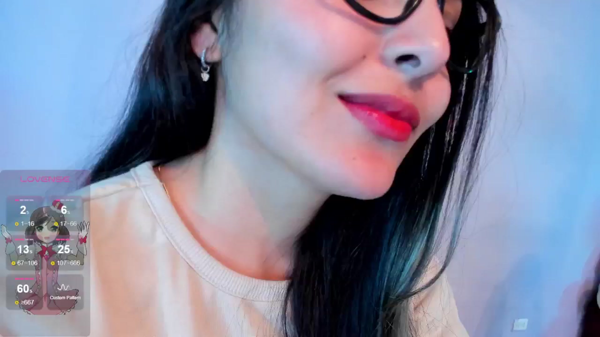 Gallery image thumbnail from CARMENVILLA1's myfreecams stream on, 04/28/2024, 06:46 image 17 of 20