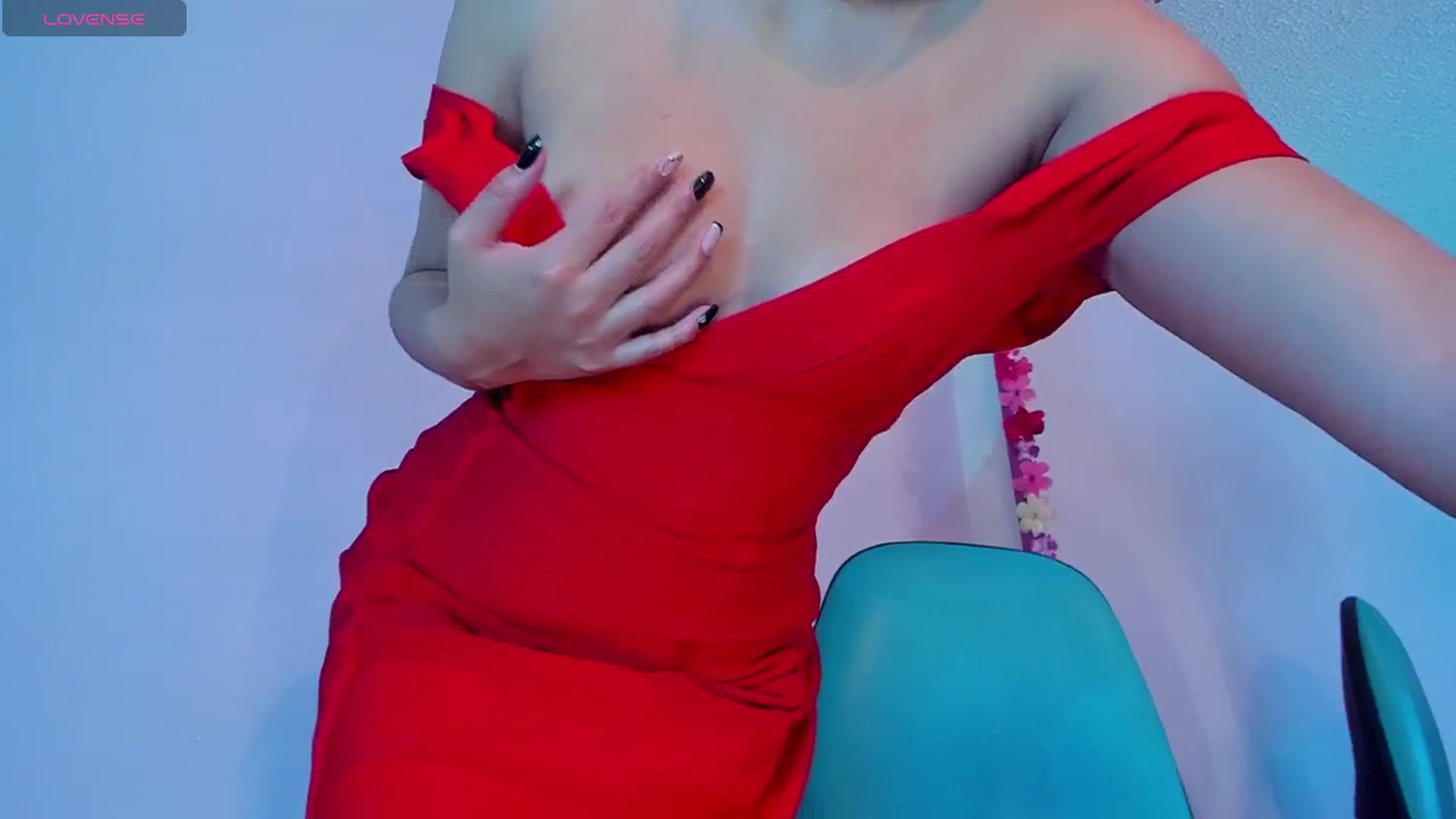 Gallery image thumbnail from CARMENVILLA1's myfreecams stream on, 05/15/2024, 07:34 image 6 of 20