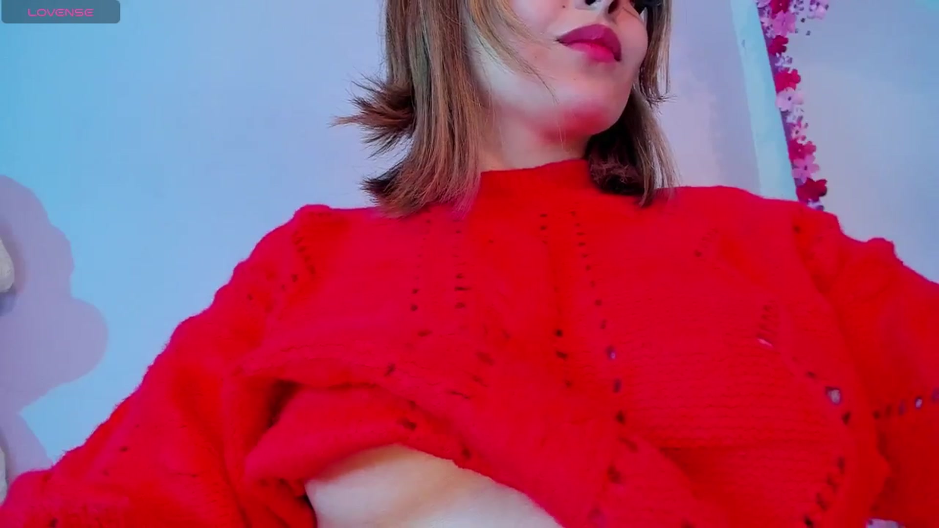 Gallery image thumbnail from CARMENVILLA1's myfreecams stream on, 05/18/2024, 05:21 image 11 of 20